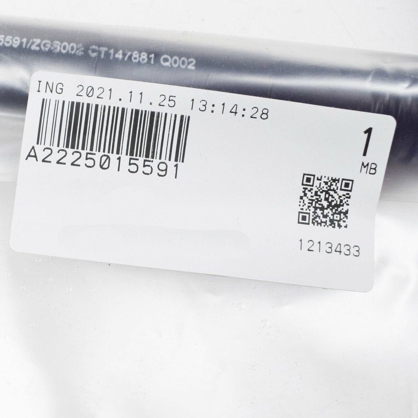 NEW MERCEDES BENZ S W222 COOLANT FILLING HOSE A2225015591 ORIGINAL