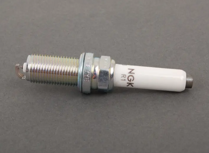 new volkswagen beetle a5 spark plug 06k905601d original