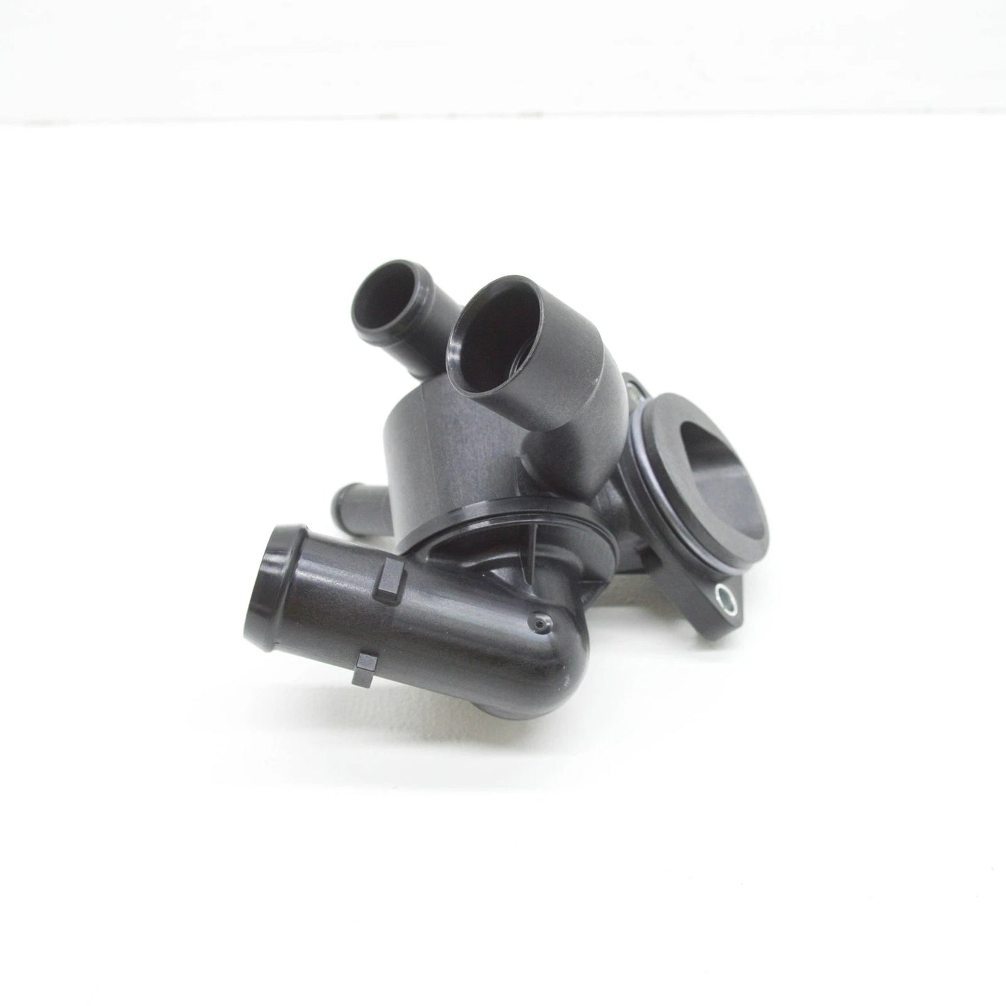 NEW VW BEETLE A5 COOLANT REGULATOR HOUSING WITH THERMOSTAT 03L121111AM ORIGINAL