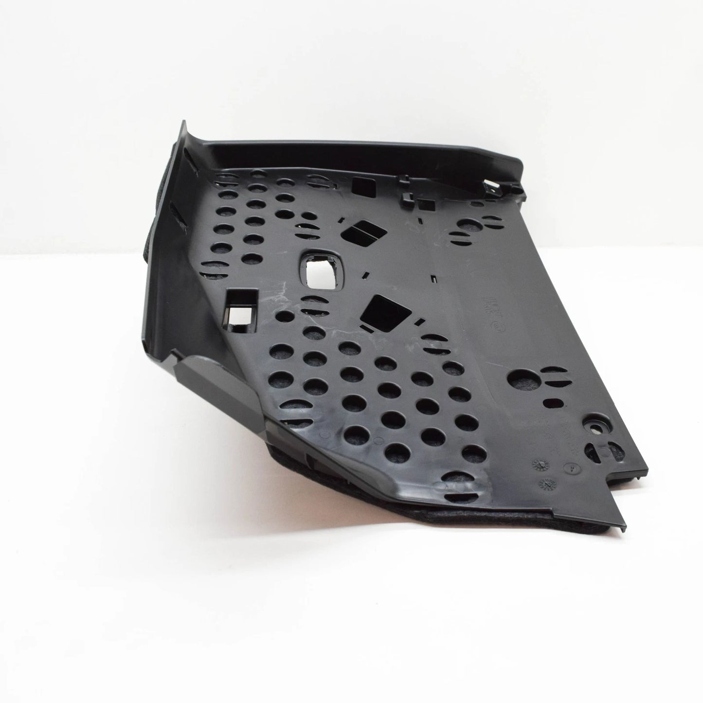 NEW MERCEDES-BENZ E W213 FRONT RIGHT PANEL TRIM LOWER A21368052069051 ORIGINAL