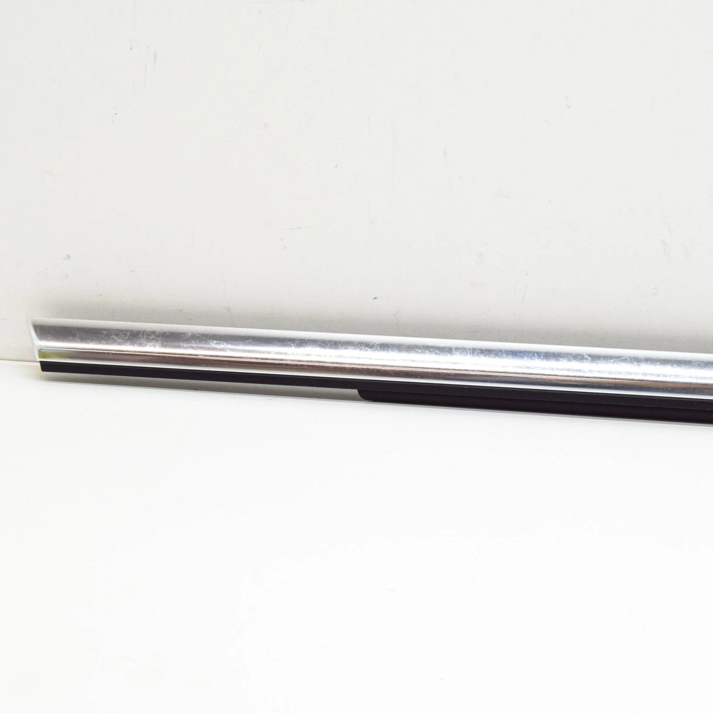 NEW AUDI A4 B9 REAR LEFT DOOR WINDOW BELT MOLDING 8W0853763E2ZZ ORIGINAL