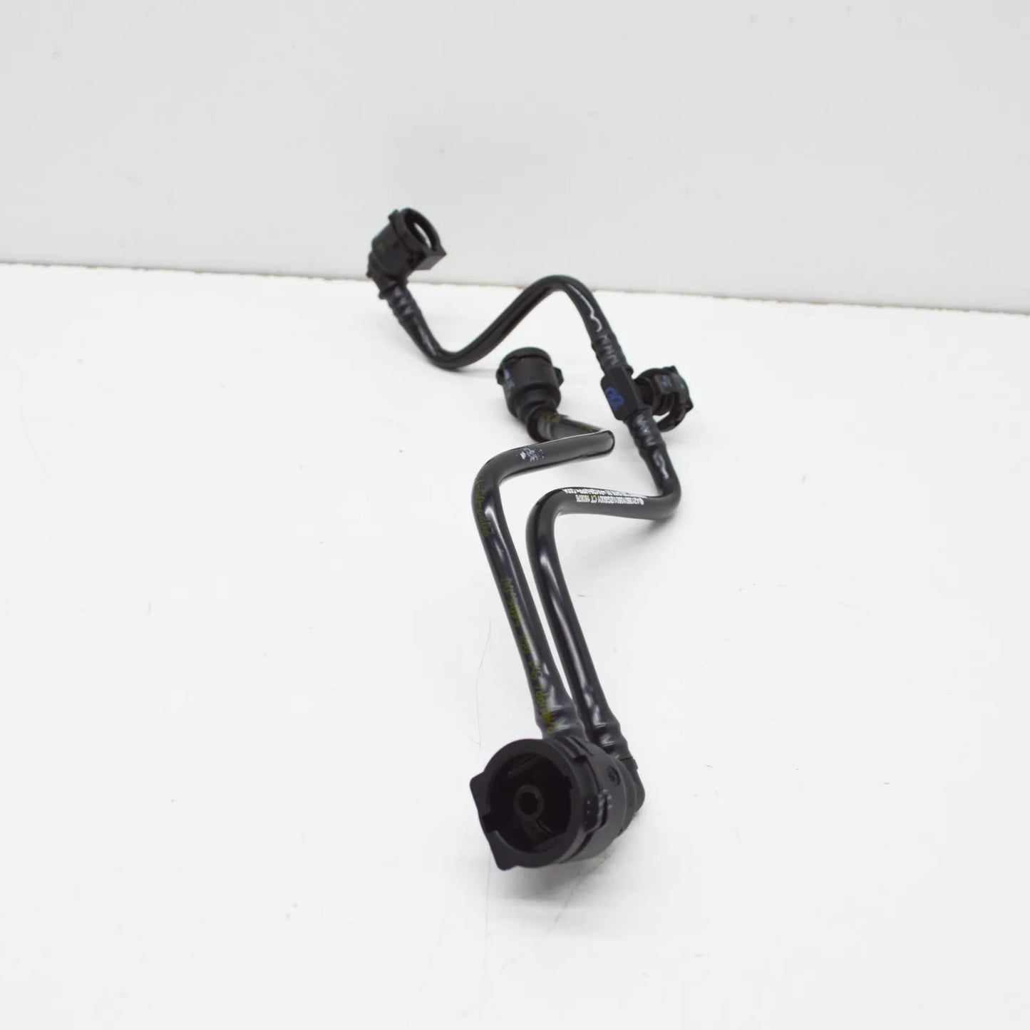 NEW MERCEDES-BENZ E W213 RIGHT COOLER BLEED LINE A2135010501