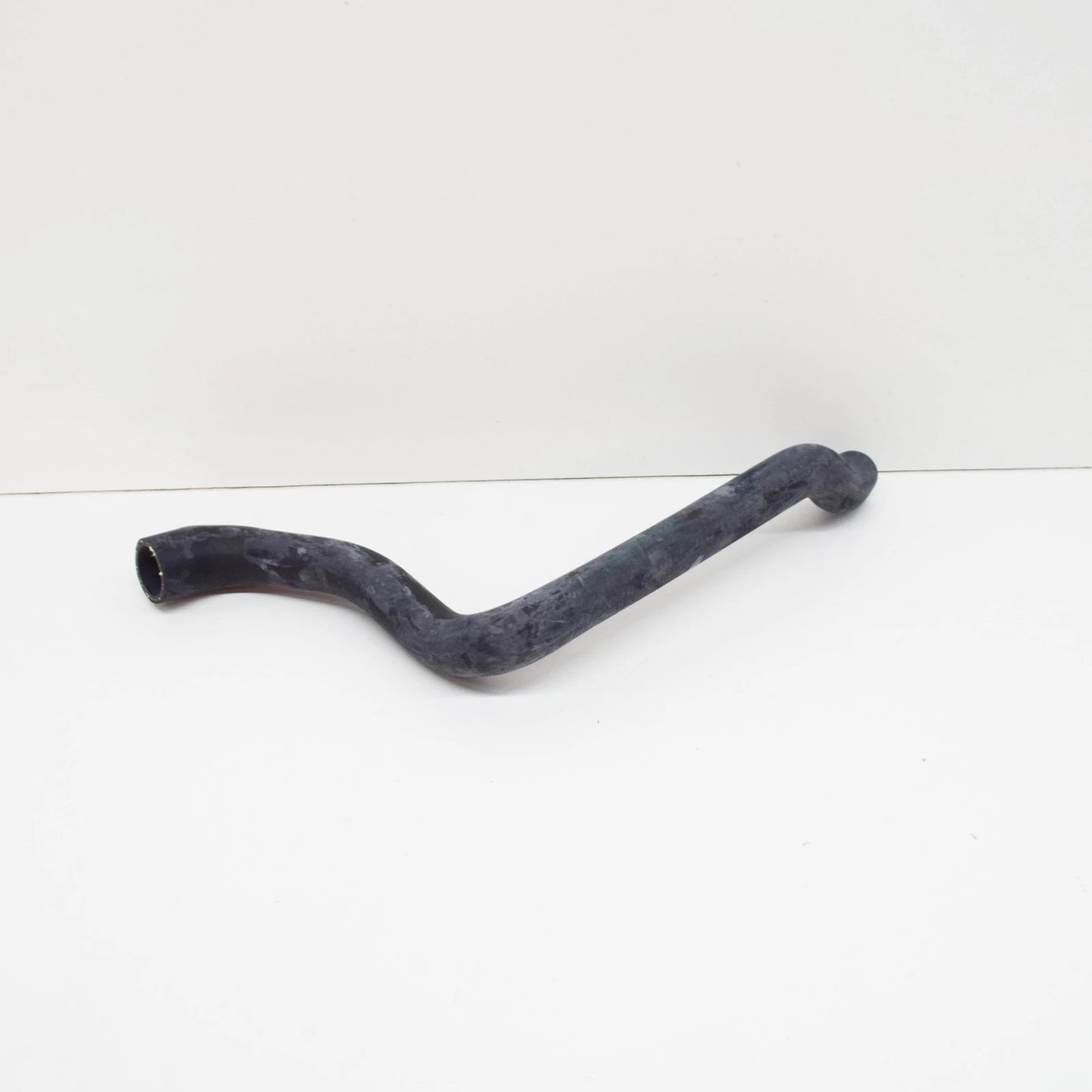 NEW BMW 3 E36 CABRIO COUPE SEDAN COOLING SYSTEM WATER HOSE 11531405581 ORIGINAL