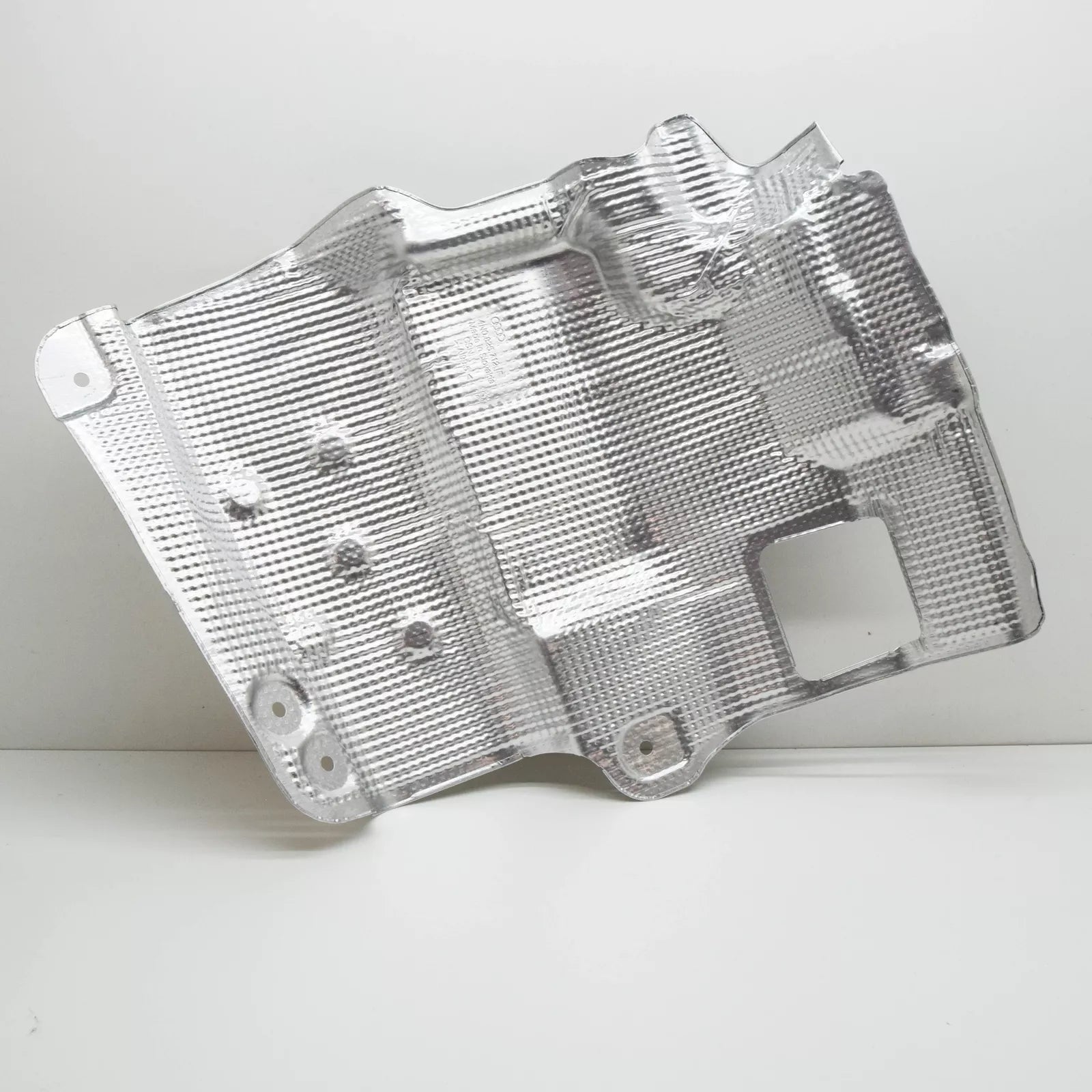 NEW AUDI A8 4N D5 REAR SILENCER RIGHT HEAT SHIELD 4N0825712F ORIGINAL