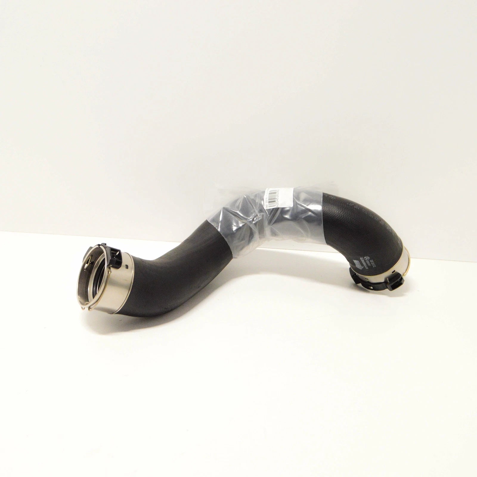 NEW MERCEDES BENZ C W204 LEFT INTERCOOLER CHARGE HOSE A2045282582 ORIGINAL