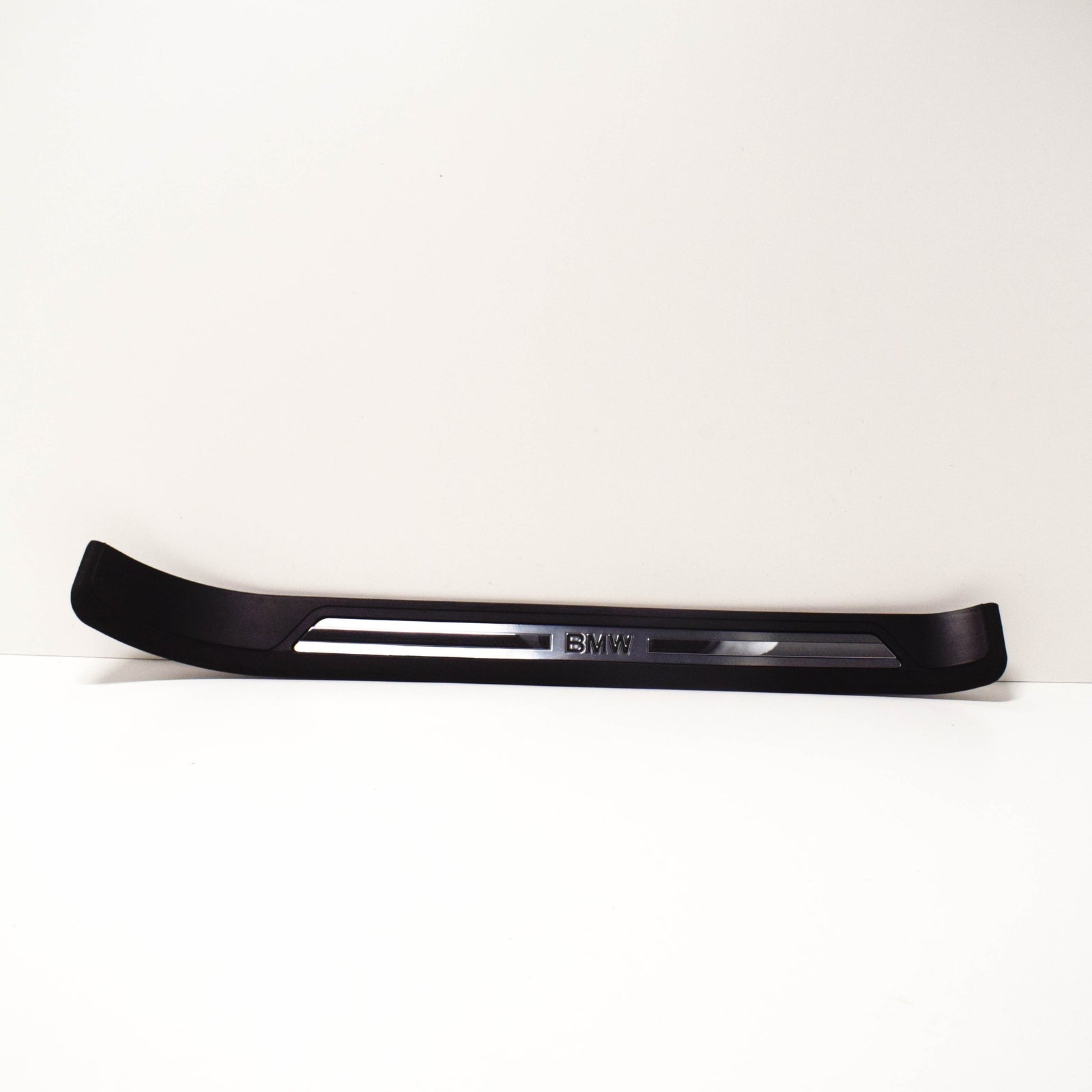 new bmw 5 e39 front right side door sill cover 51478159934 original