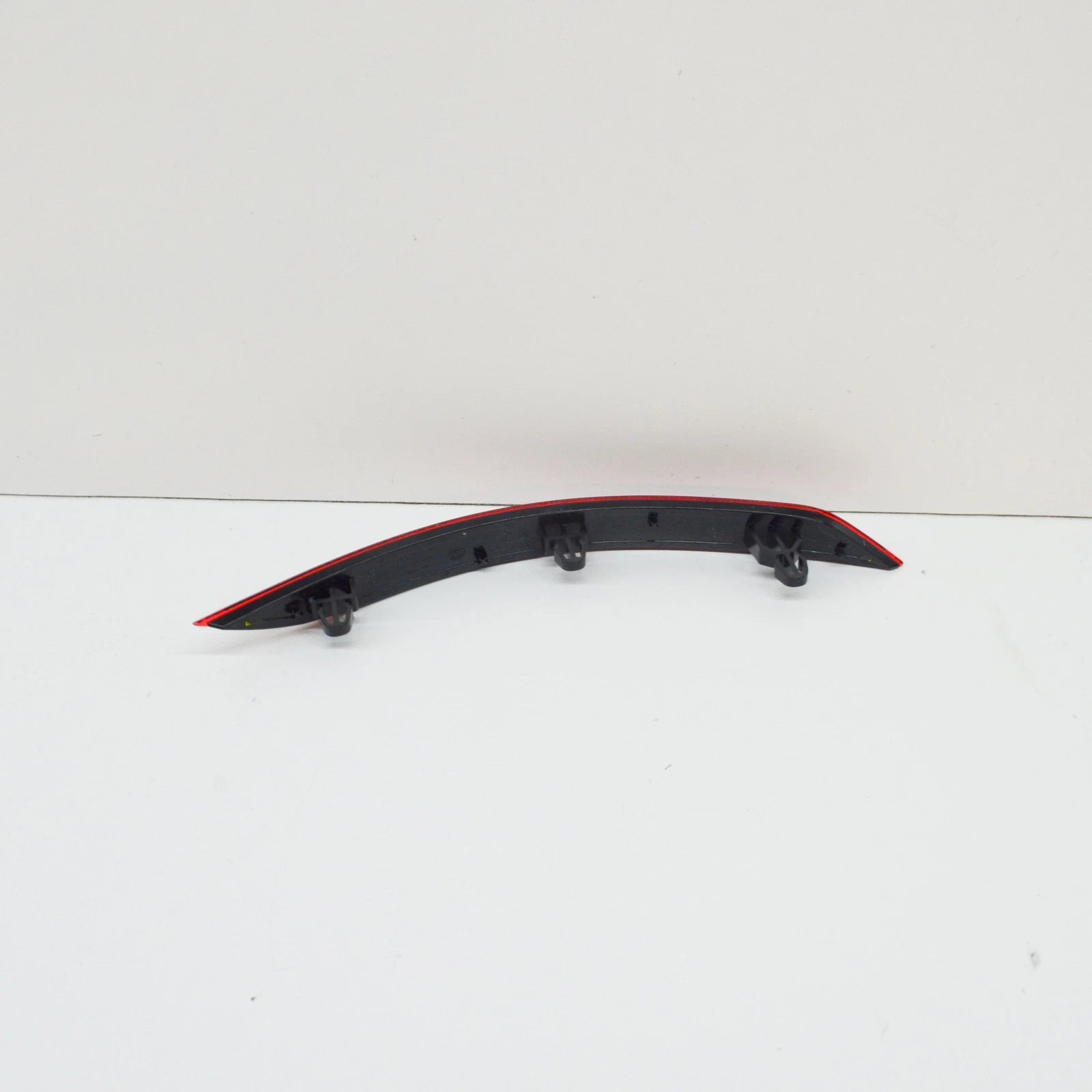 NEW VOLKSWAGEN GOLF MK7 REAR BUMPER LEFT SIDE REFLECTOR 5G9945105B