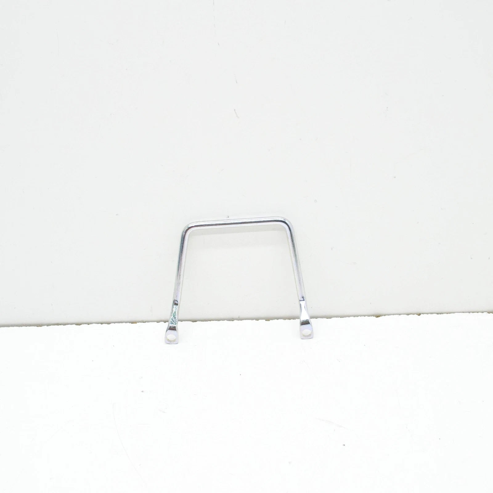 NEW VOLKSWAGEN CADDY 2K LEFT SEAT BELT GUIDE 2K0858813 ORIGINAL