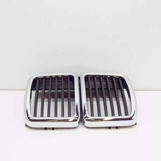 NEW BMW 3 E30 FRONT BUMPER CENTER GRILLE 51131884350 ORIGINAL