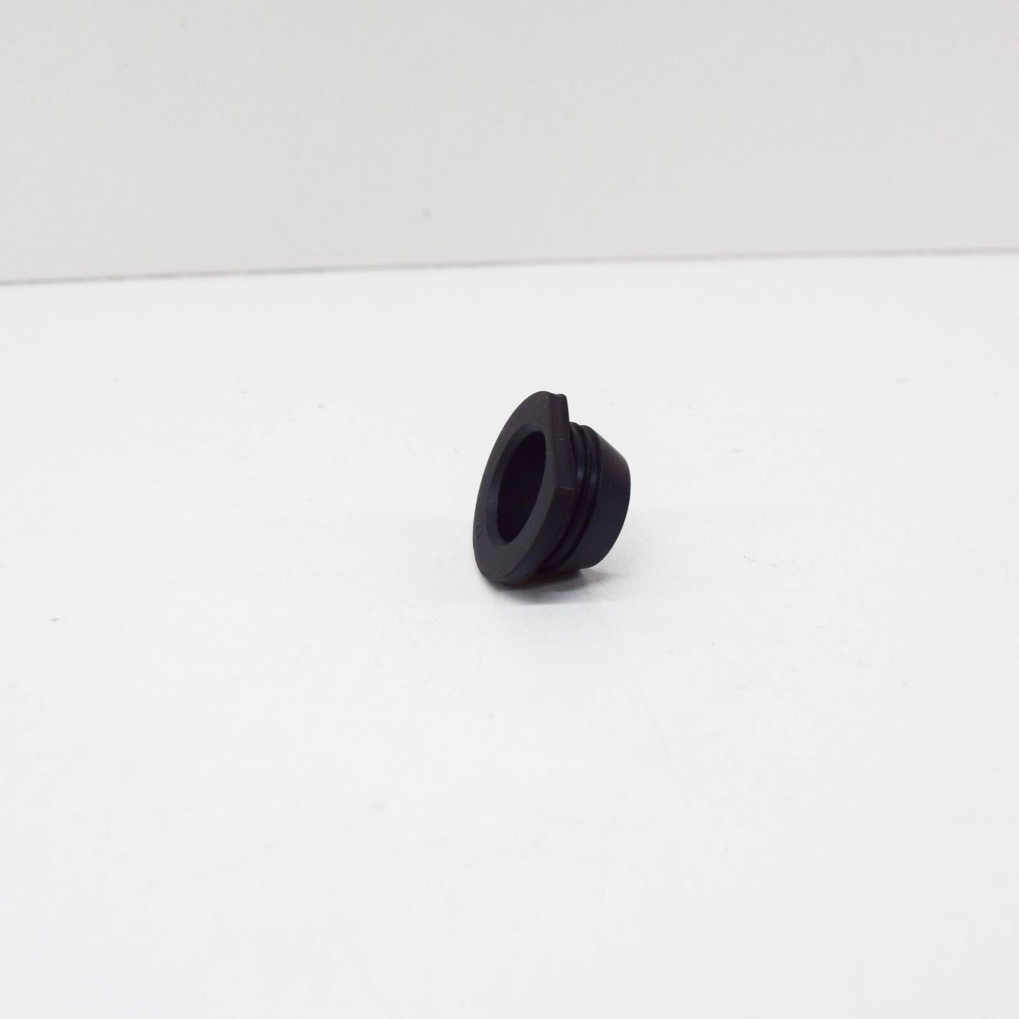 new mb slk r170 windshield washer water level grommet a2209971981 original