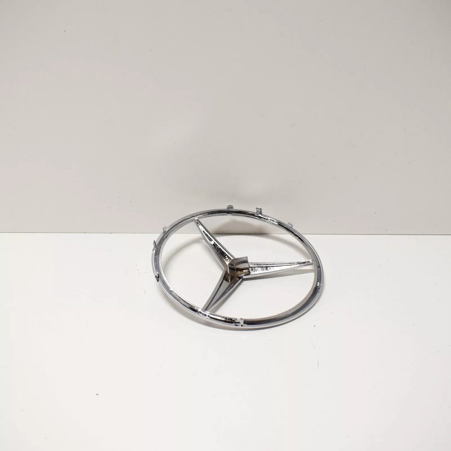 NEW MB M-CLASS W163 FRONT RADIATOR GRILLE BADGE EMBLEM A1638880086 ORIGINAL