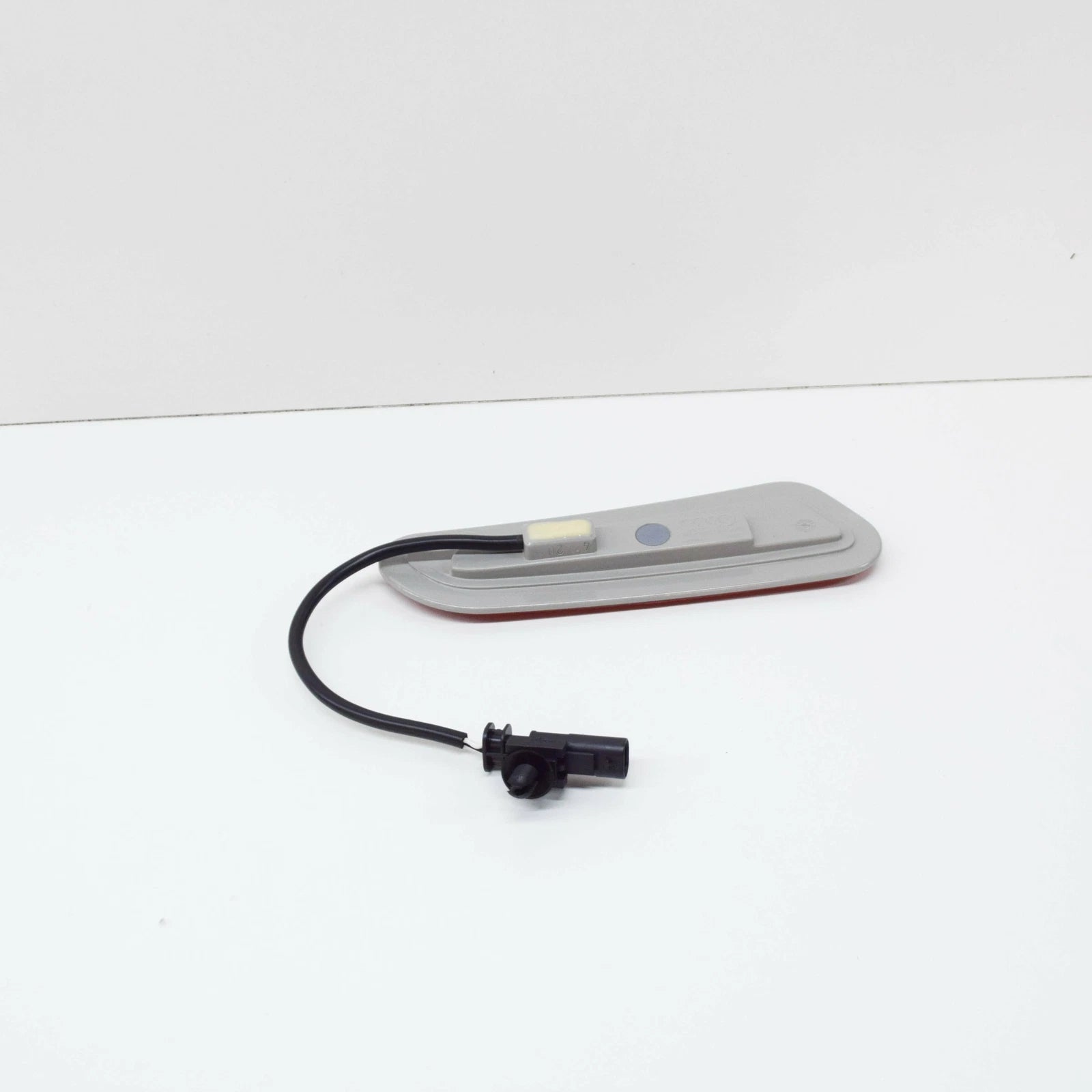 NEW AUDI R8 4S FRONT LEFT REFLECTOR 4S0945071B 2018 ORIGINAL