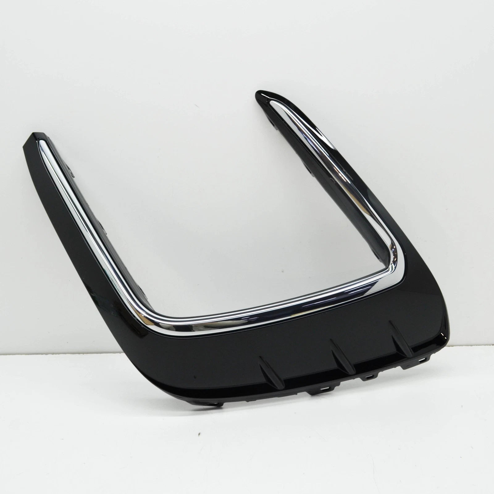 NEW VW TIGUAN AD FRONT RIGHT BUMPER VENT GRILLE TRIM 5NA854662HDPJ