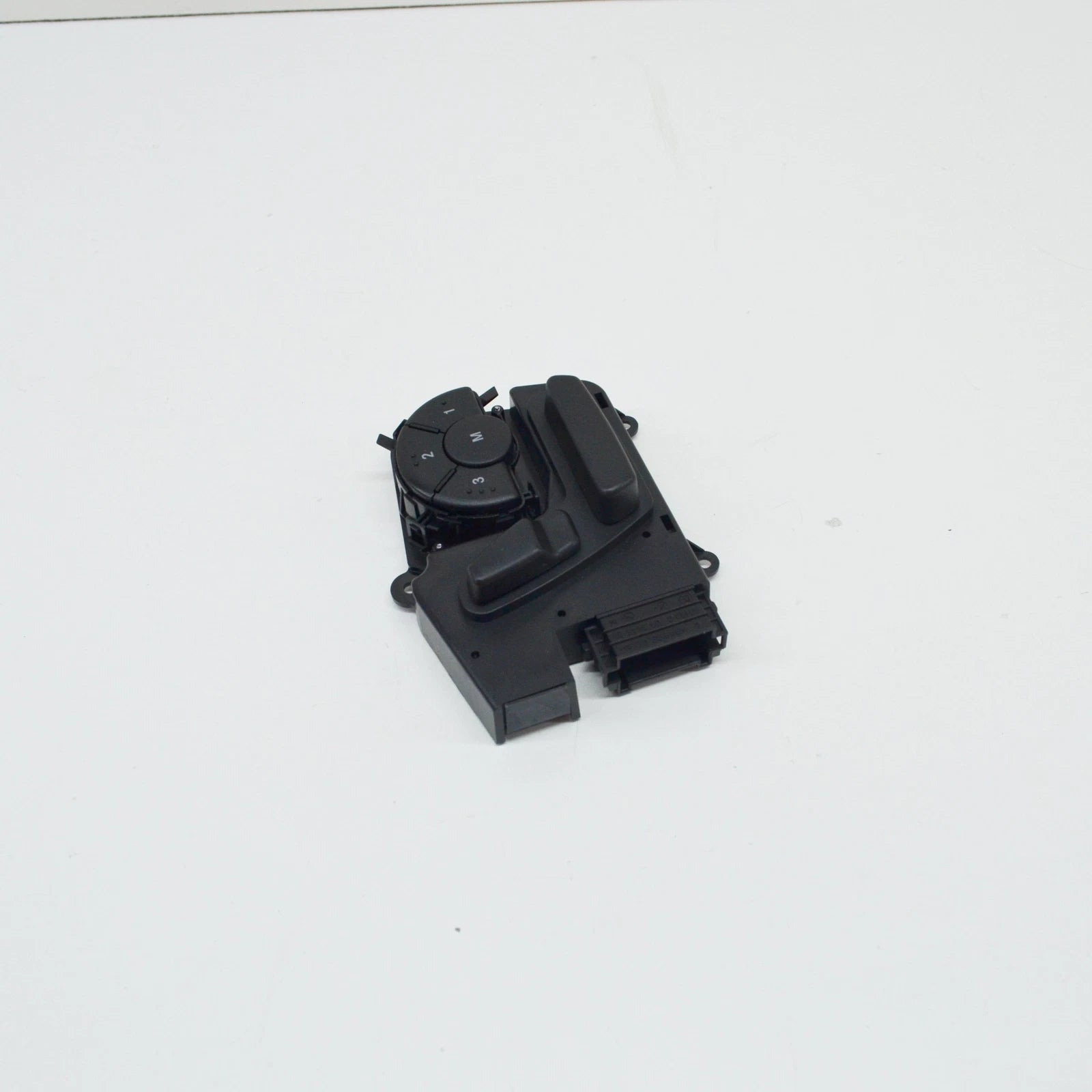 NEW MERCEDES BENZ SLK R171 RIGHT SEAT SWITCH BUTTONS A1718209910