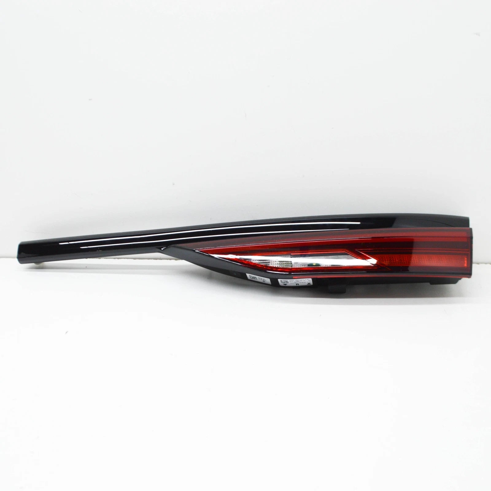 NEW BMW 2 GRAN COUPE F44 REAR RIGHT LED TAILGATE LIGHT LHD 63217465470 ORIGINAL