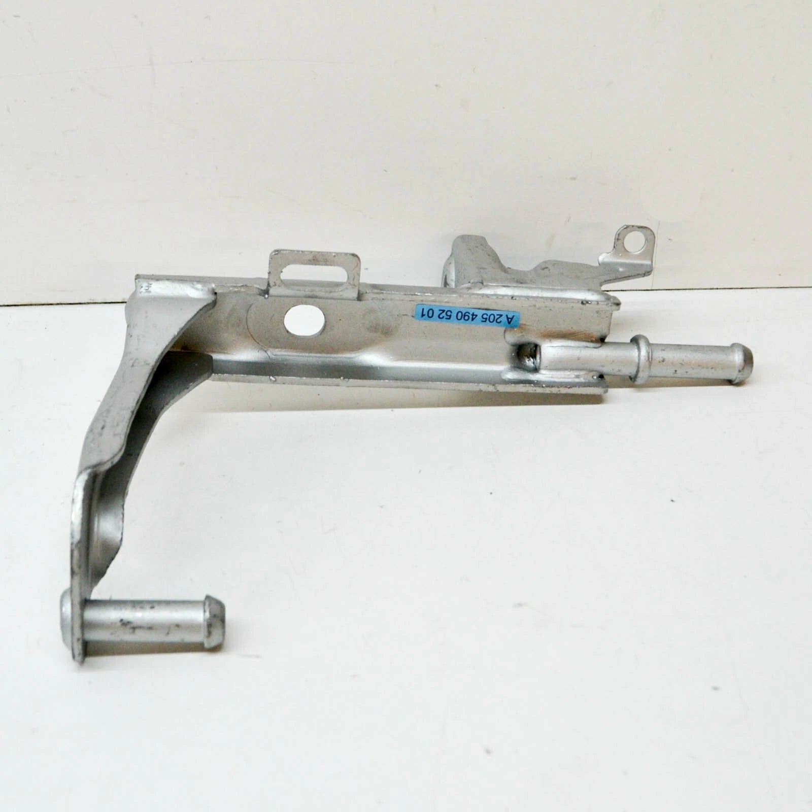 NEW MERCEDES-BENZ C W205 REAR RIGHT EXHAUST PIPE BRACKET A2054905201 ORIGINAL