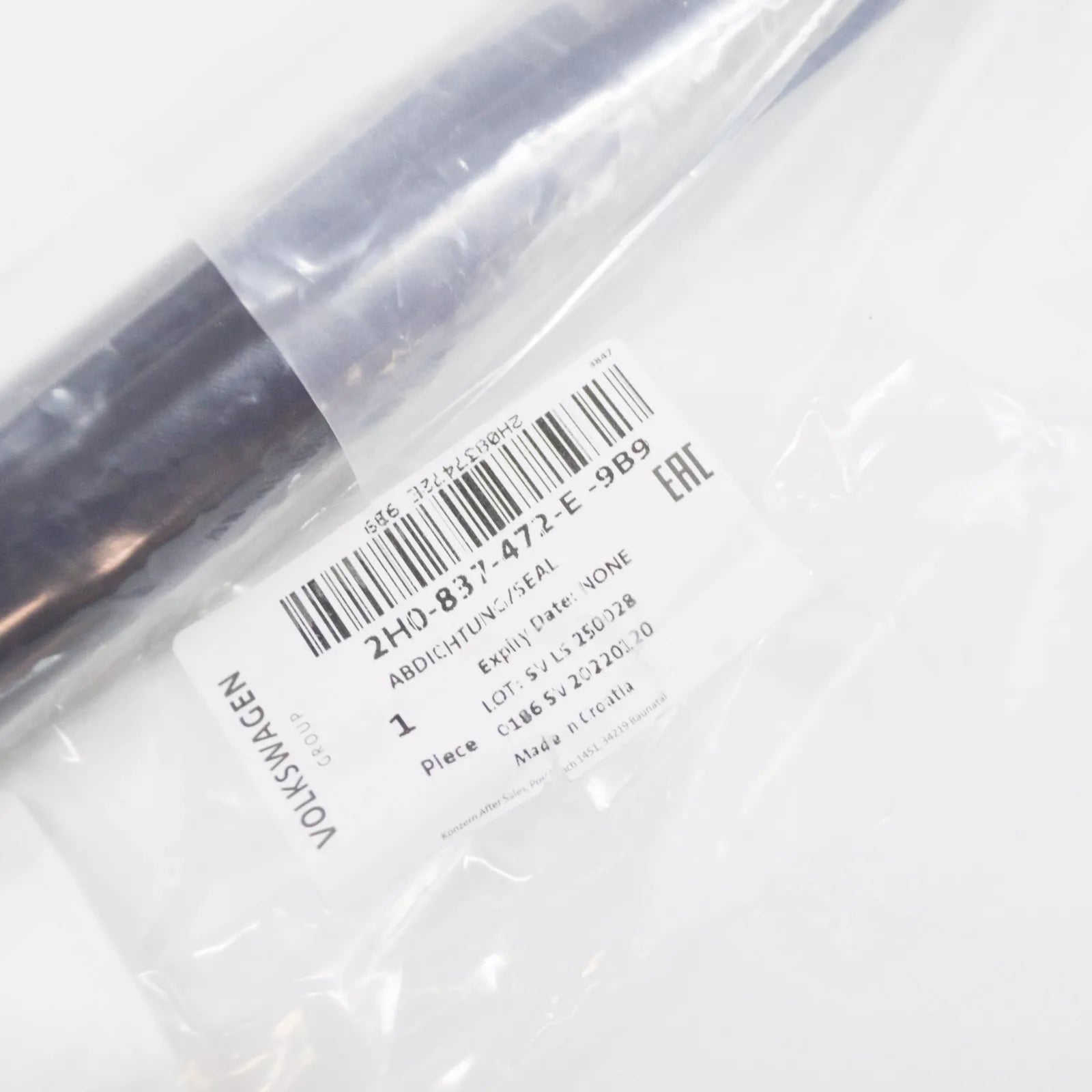 NEW VW AMAROK 2H FRONT RIGHT INNER WINDOW APERTURE SEAL 2H0837472E9B9 ORIGINAL