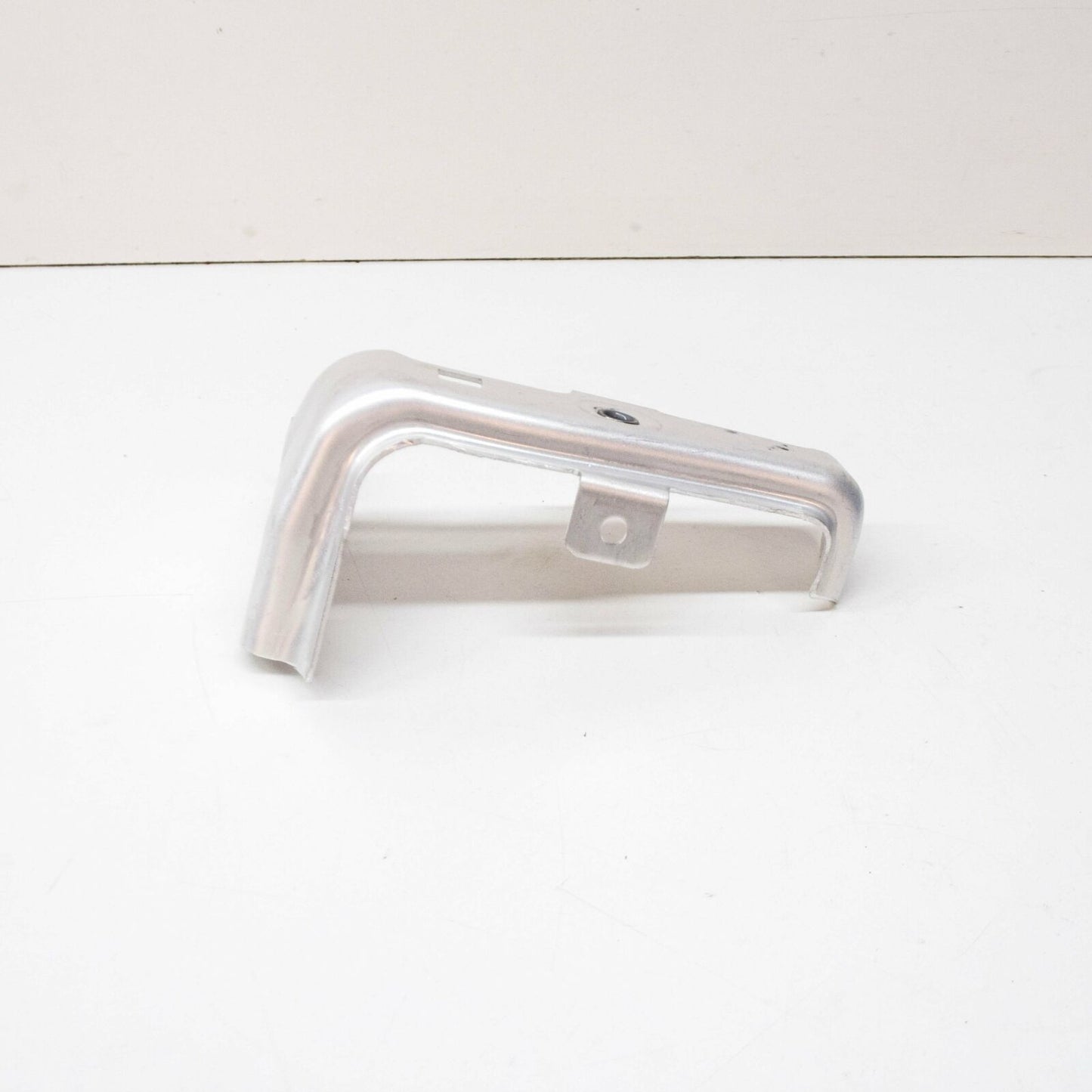 NEW MB SL R231 FRONT BUMPER RIGHT IMPACT BRACKET SUPPORT A2316201414 ORIGINAL