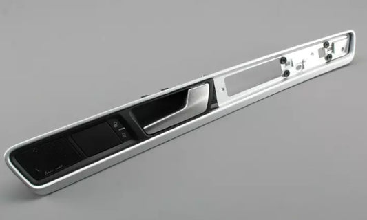 NEW VW TOUAREG 7P FRONT RIGHT DOOR CARD PANEL TRIM LHD 7P6867102BAOUM ORIGINAL