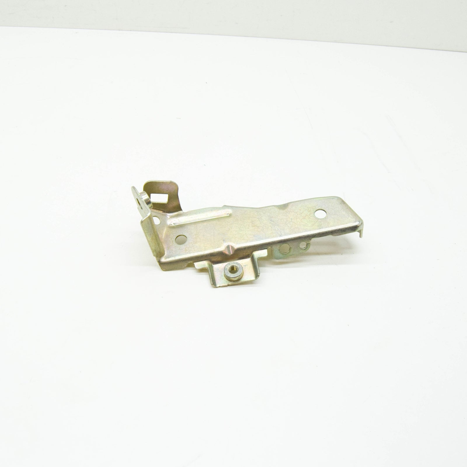 NEW MERCEDES-BENZ E W212 CROSS PIPE TO CYLINDER HEAD HOLDER A6421411340 ORIGINAL