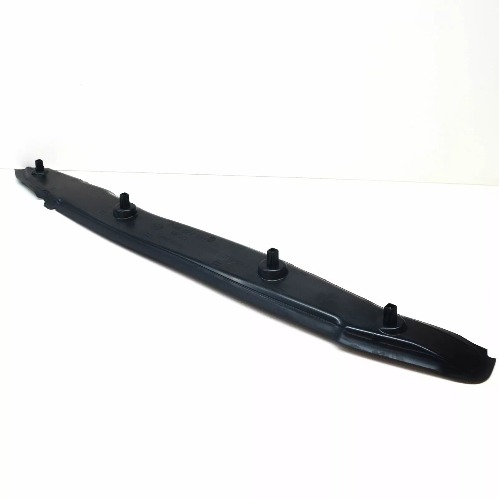 NEW VW T-ROC A11 FRONT LEFT WING PLASTIC SEAL 2GA821111