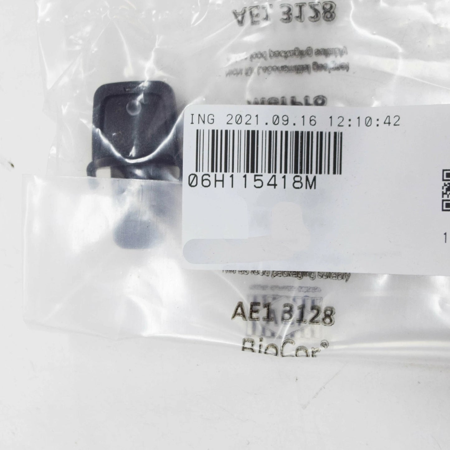 NEW AUDI A4 B8 ENGINE OIL TUBE PLUG BUNGS 06H115418M ORIGINAL