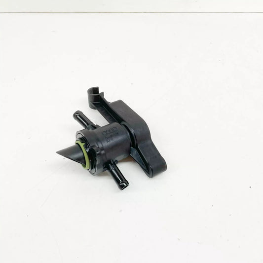 NEW AUDI A6 C6 INTAKE MANIFOLD ADAPTER 079133424S