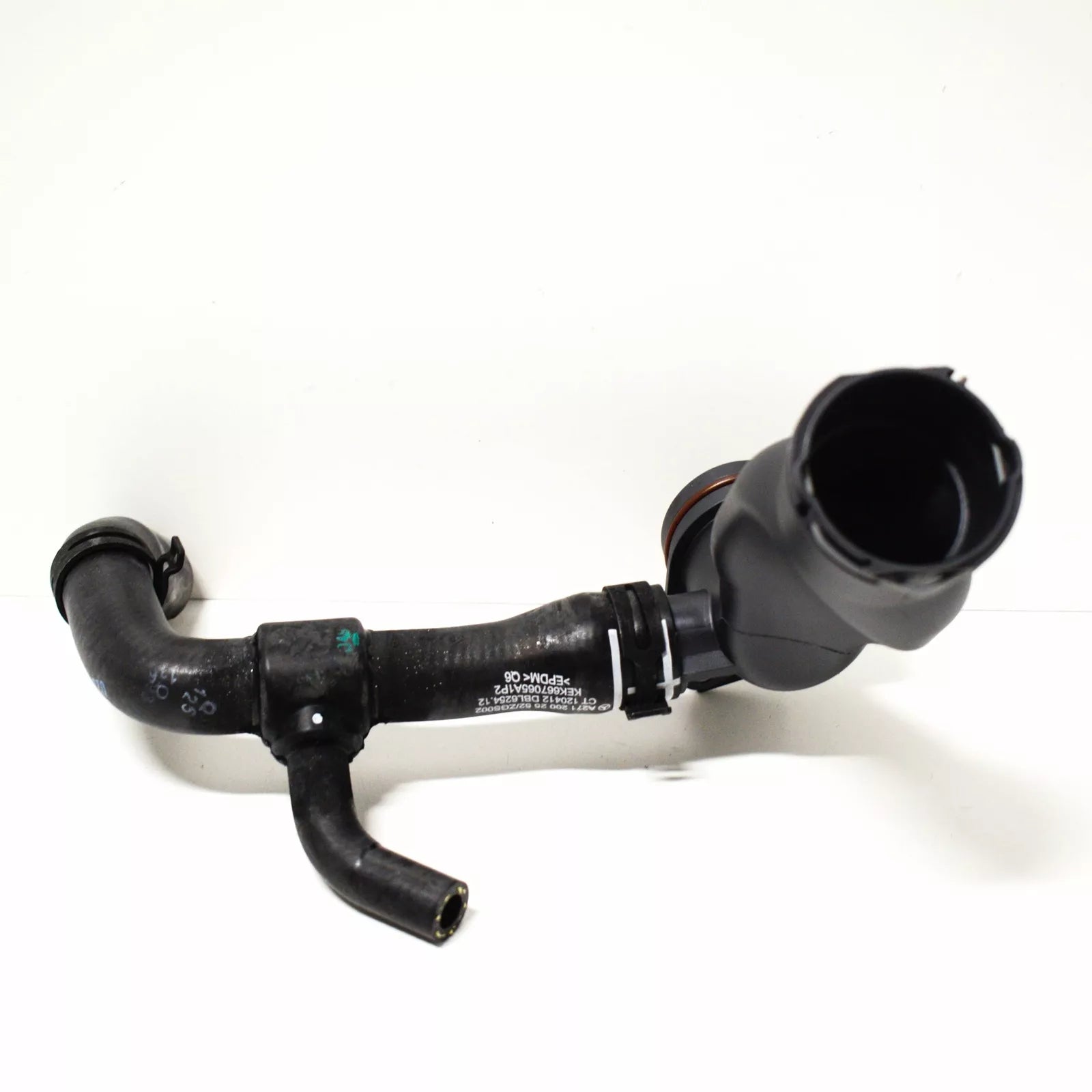 NEW MERCEDES BENZ C W204 WATER OUTLET PIPE HOSE A2712002056