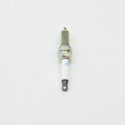 NEW MERCEDES-BENZ C-CLASS W204 SPARK PLUG A0041593903 6.2 PETROL ORIGINAL