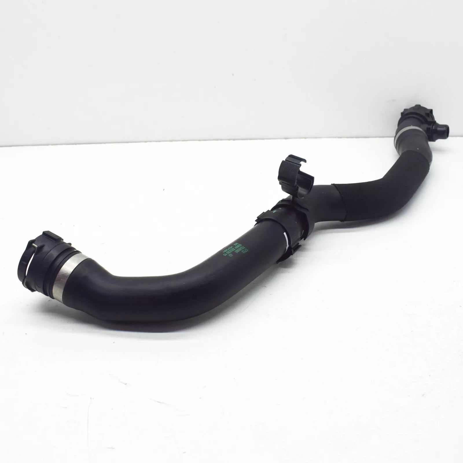 NEW BMW X3 G01 RIGHT WATER RADIATOR HOSE 17127535560 ORIGINAL