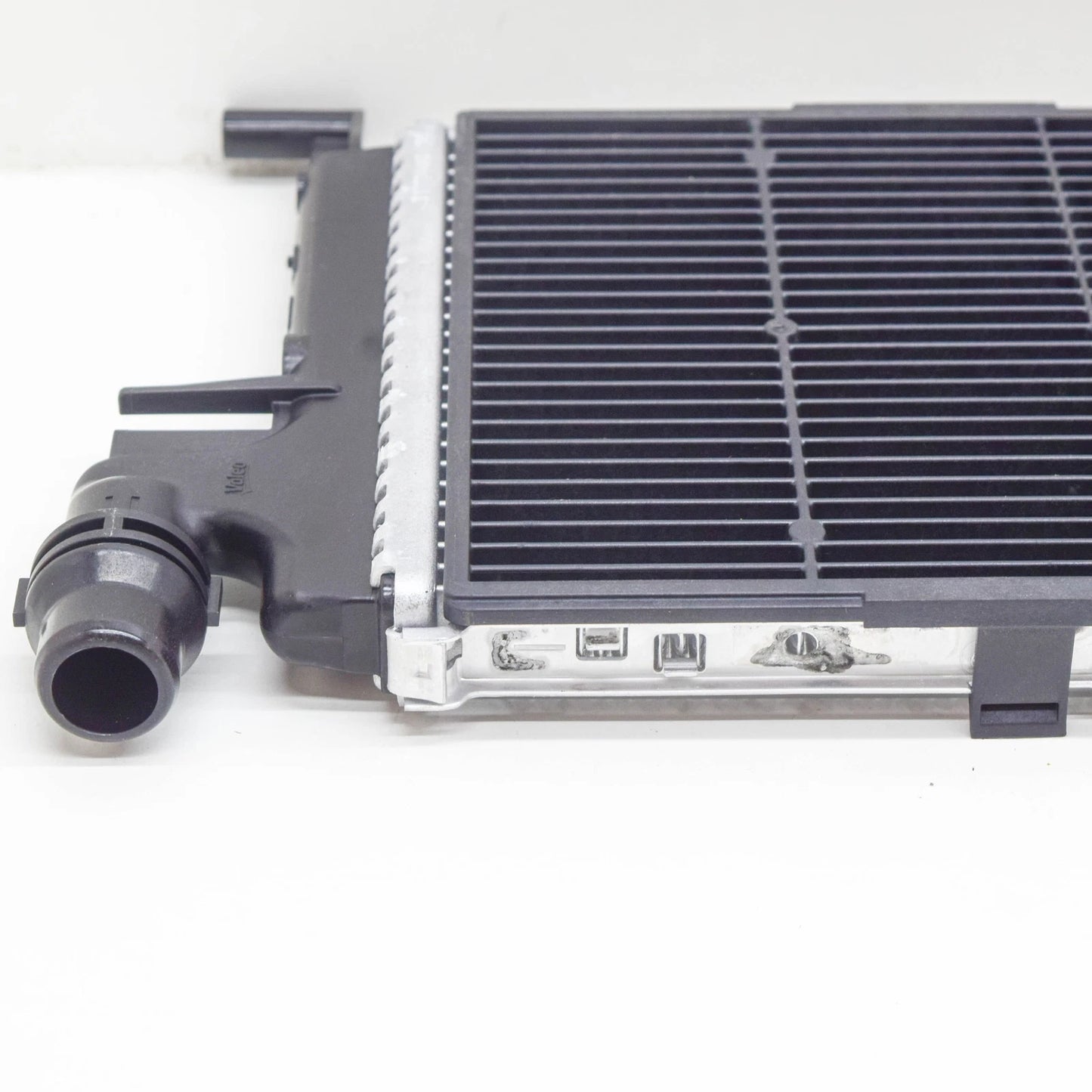 NEW MERCEDES-BENZ S W223 COOLANT RADIATOR A0995009500 ORIGINAL