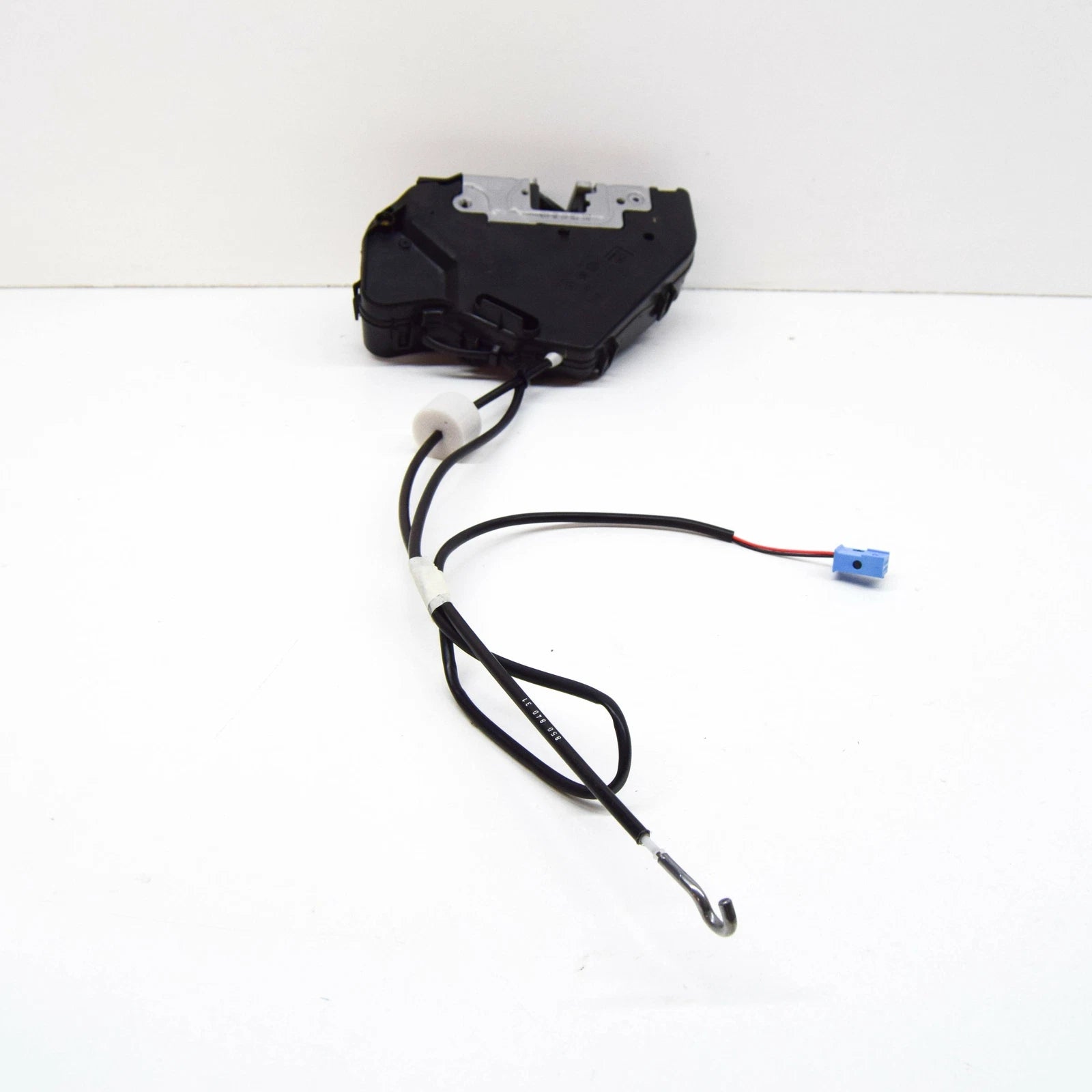 NEW MERCEDES-BENZ E-CLASS W211 REAR LEFT DOOR LOCK A2117300735
