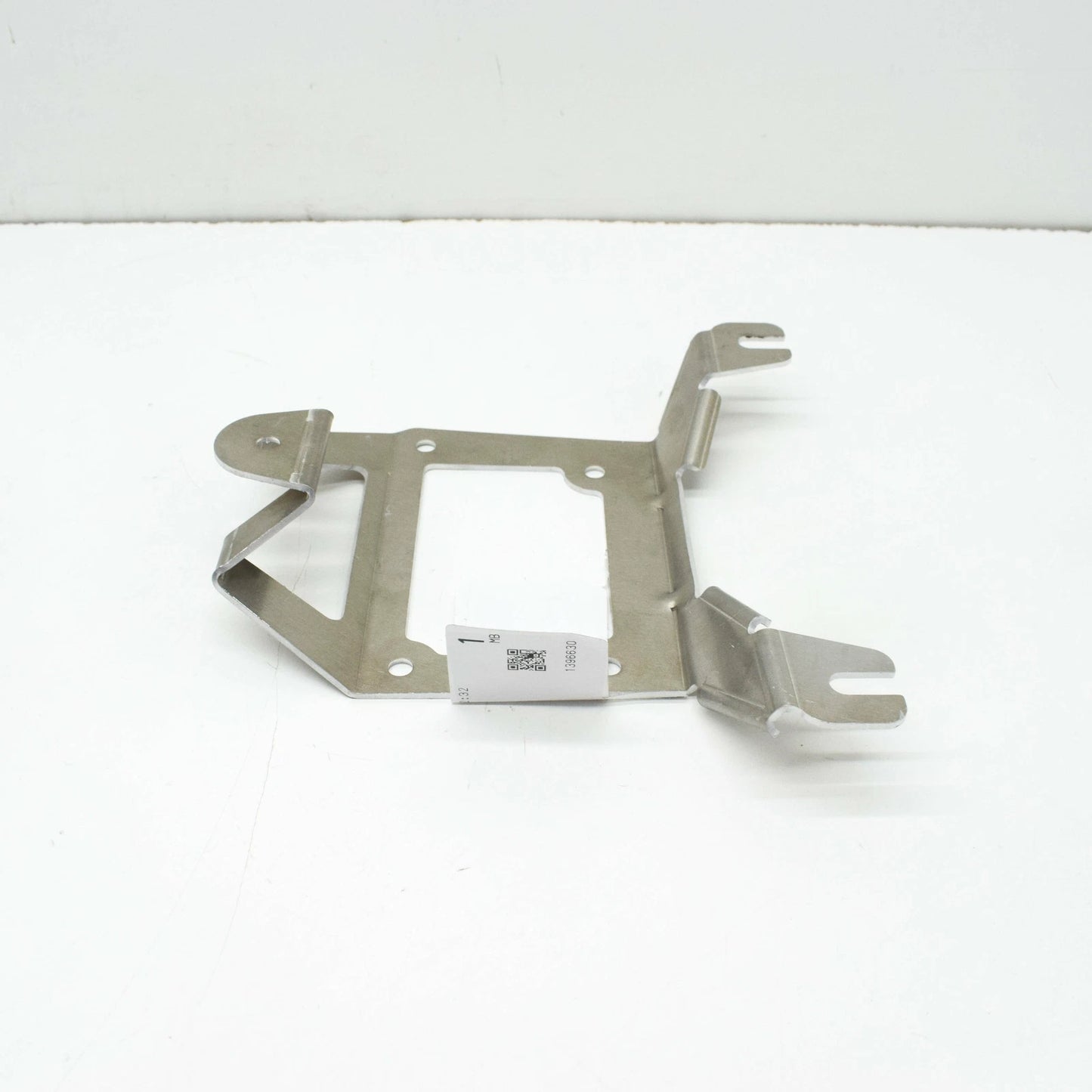 NEW MB SL R231 FRONT ADAPTIVE CRUISE CONTROL BRACKET A2315451440