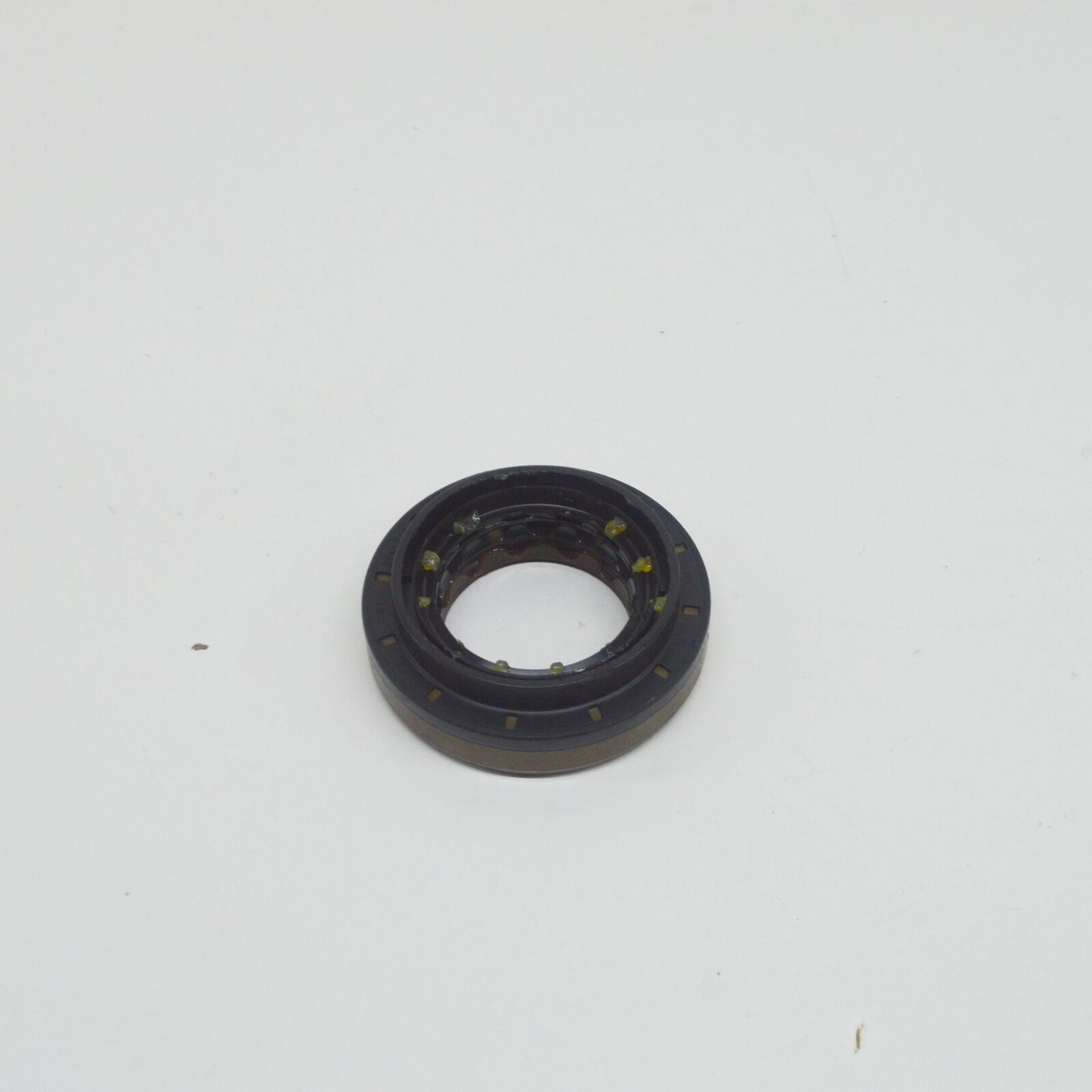 NEW MERCEDES BENZ VIANO W639 DIFFERENTIAL SHAFT SEAL RING A0179975547 ORIGINAL