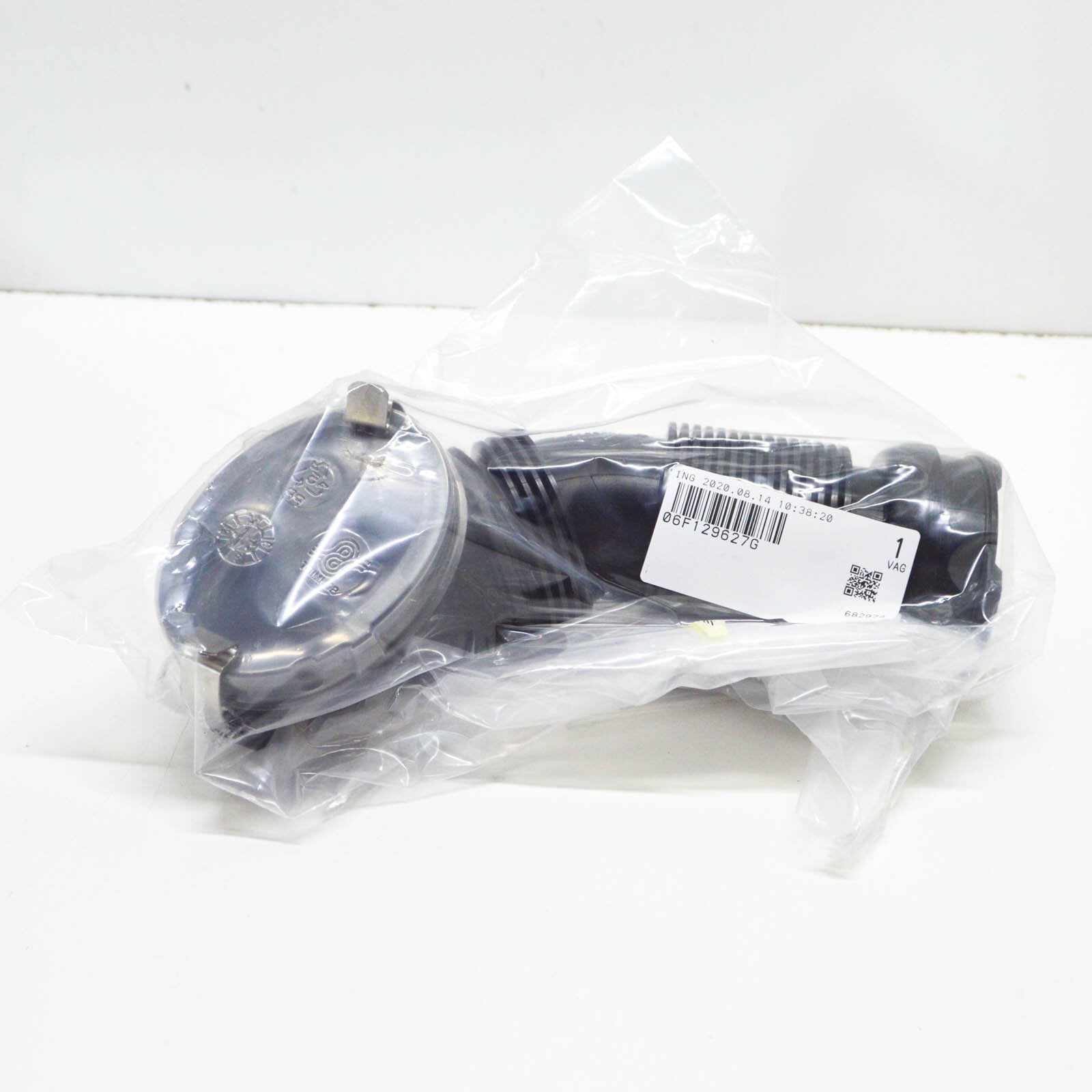 NEW AUDI A3 8P AIR INTAKE PIPE 06F129627G ORIGINAL