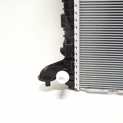 NEW AUDI Q7 4M COOLANT WATER RADIATOR 8W0121251AA