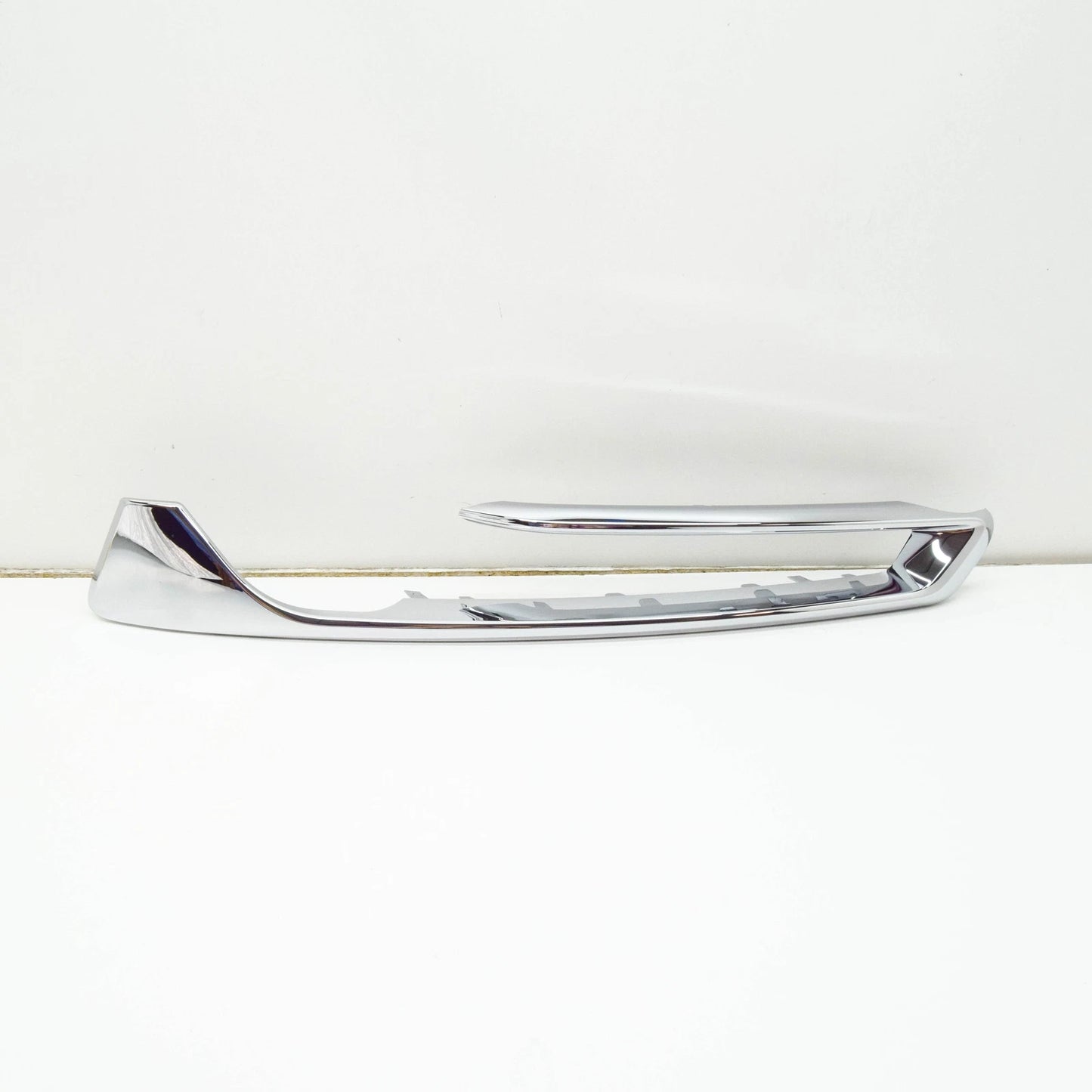 NEW BMW 2 CABRIO F23 FRONT LEFT FOG LIGHT TRIM 7452305 51117452305 ORIGINAL