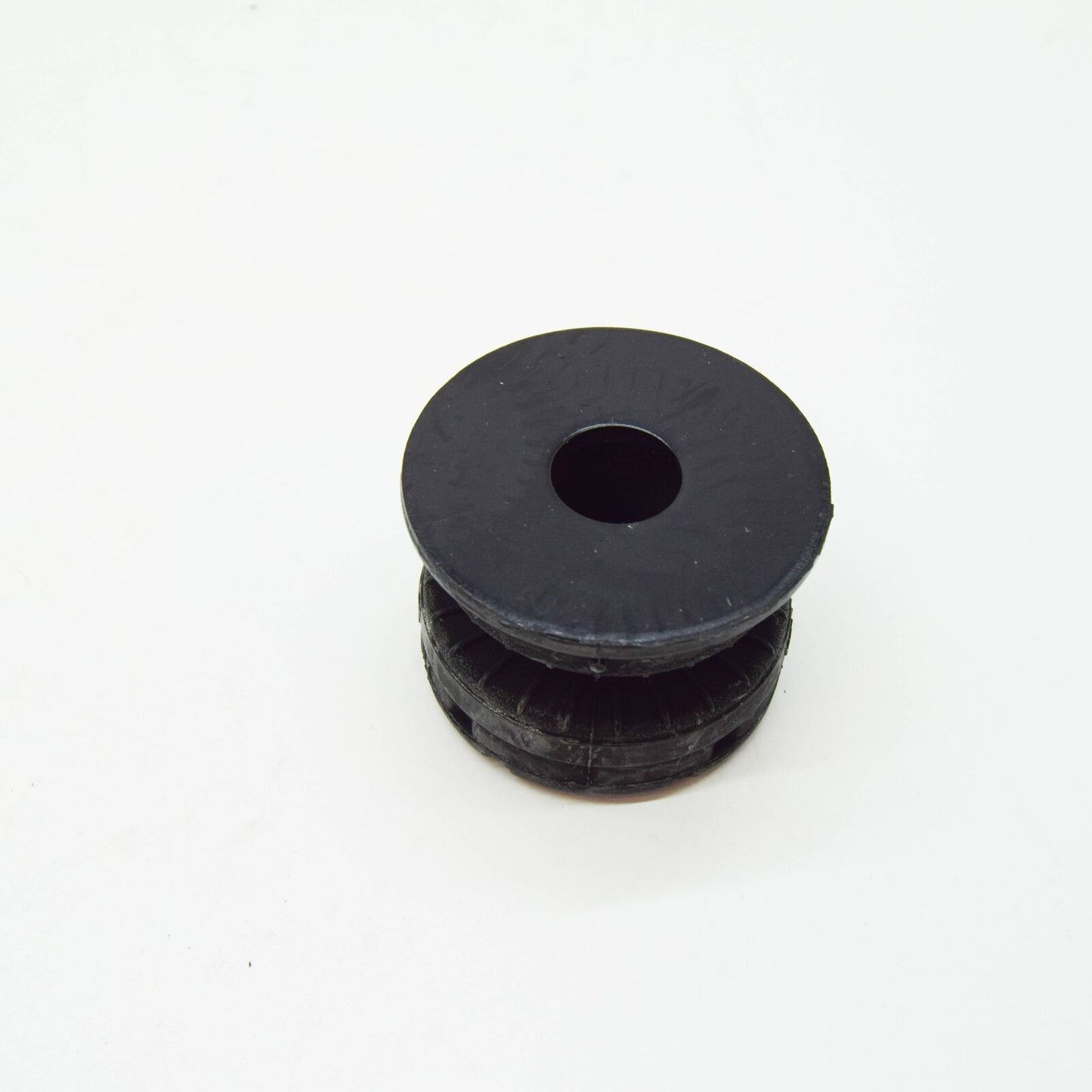new ford ranger t6 mk1 chassis mount insulator rubber mounting 1916025 original