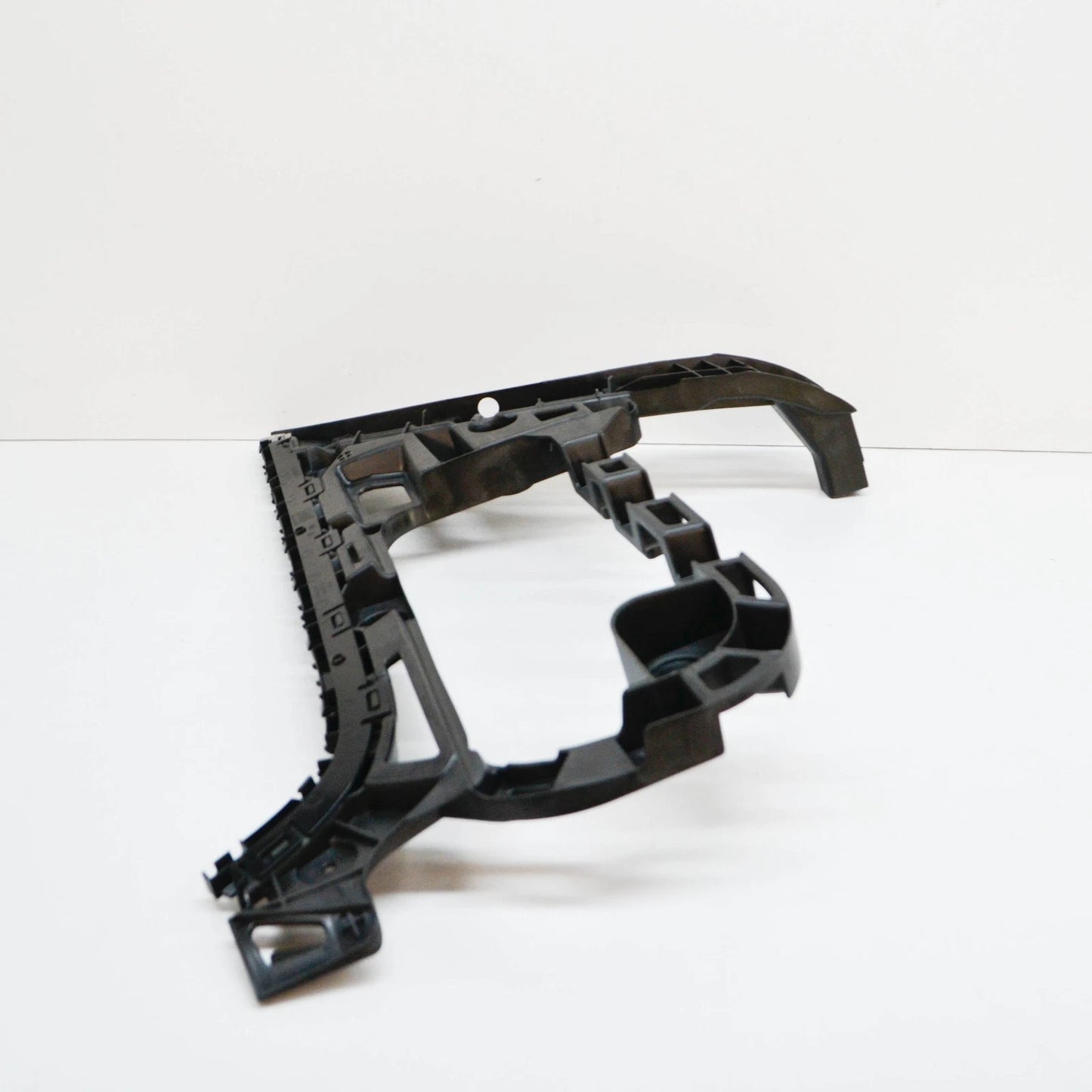 NEW VW PASSAT CC 357 REAR BUMPER RIGHT SIDE SUPPORT BRACKET 3C8807376B
