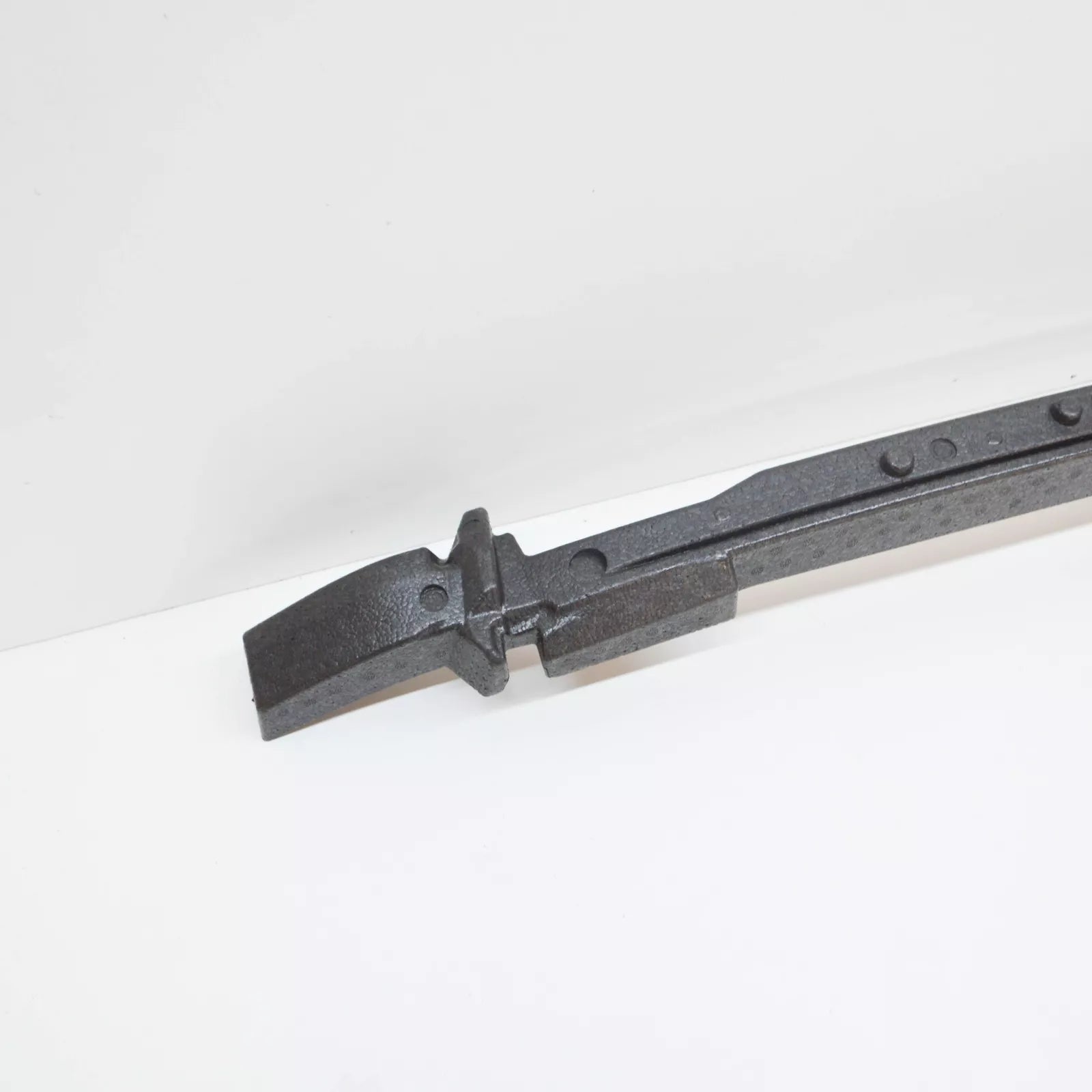 NEW AUDI A3 8V FRONT BUMPER FOAM FILLER PIECE 8V3807550 ORIGINAL