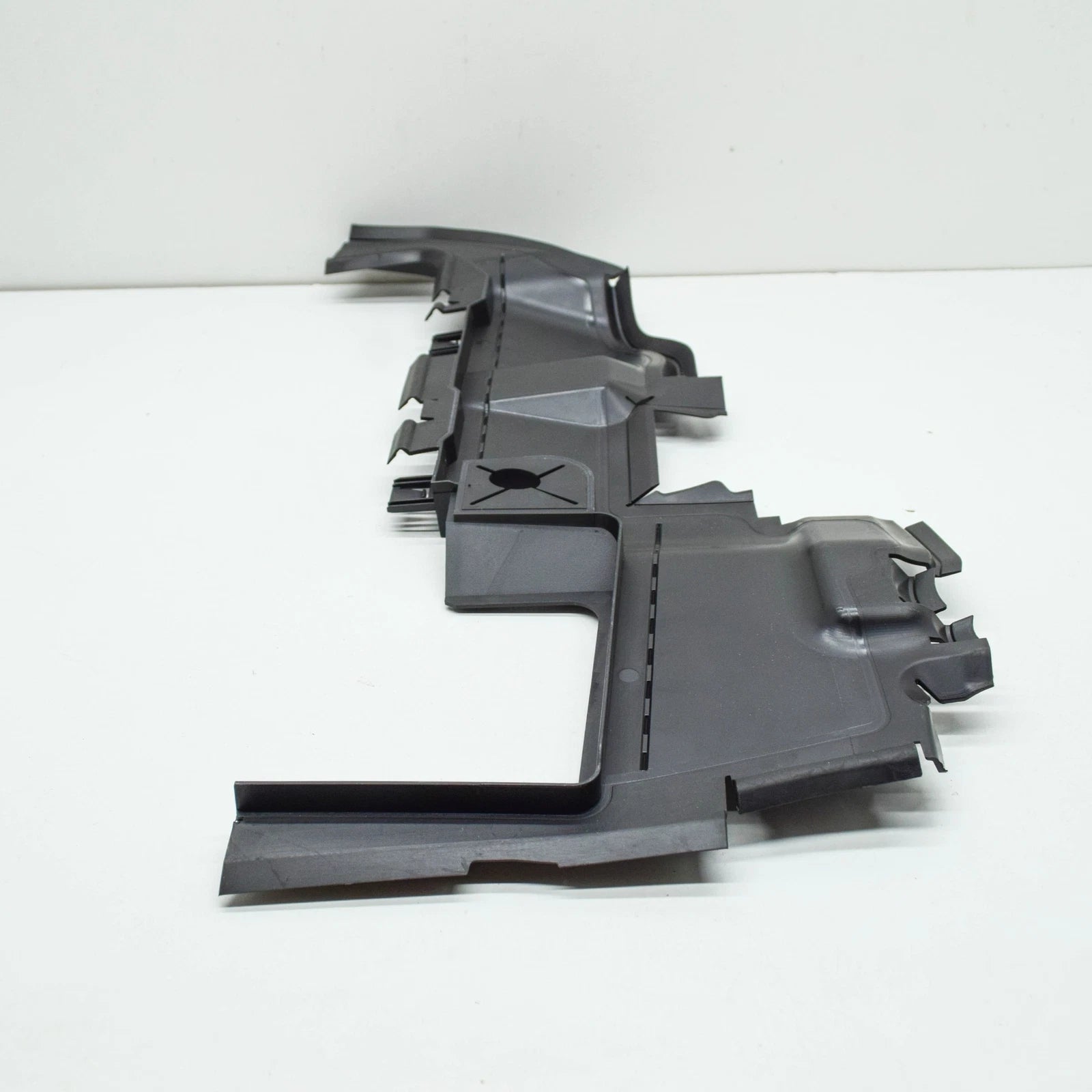 NEW AUDI A7 SPORTBACK 4G8 LEFT RADIATOR AIR GUIDE 4G8121283Q ORIGINAL