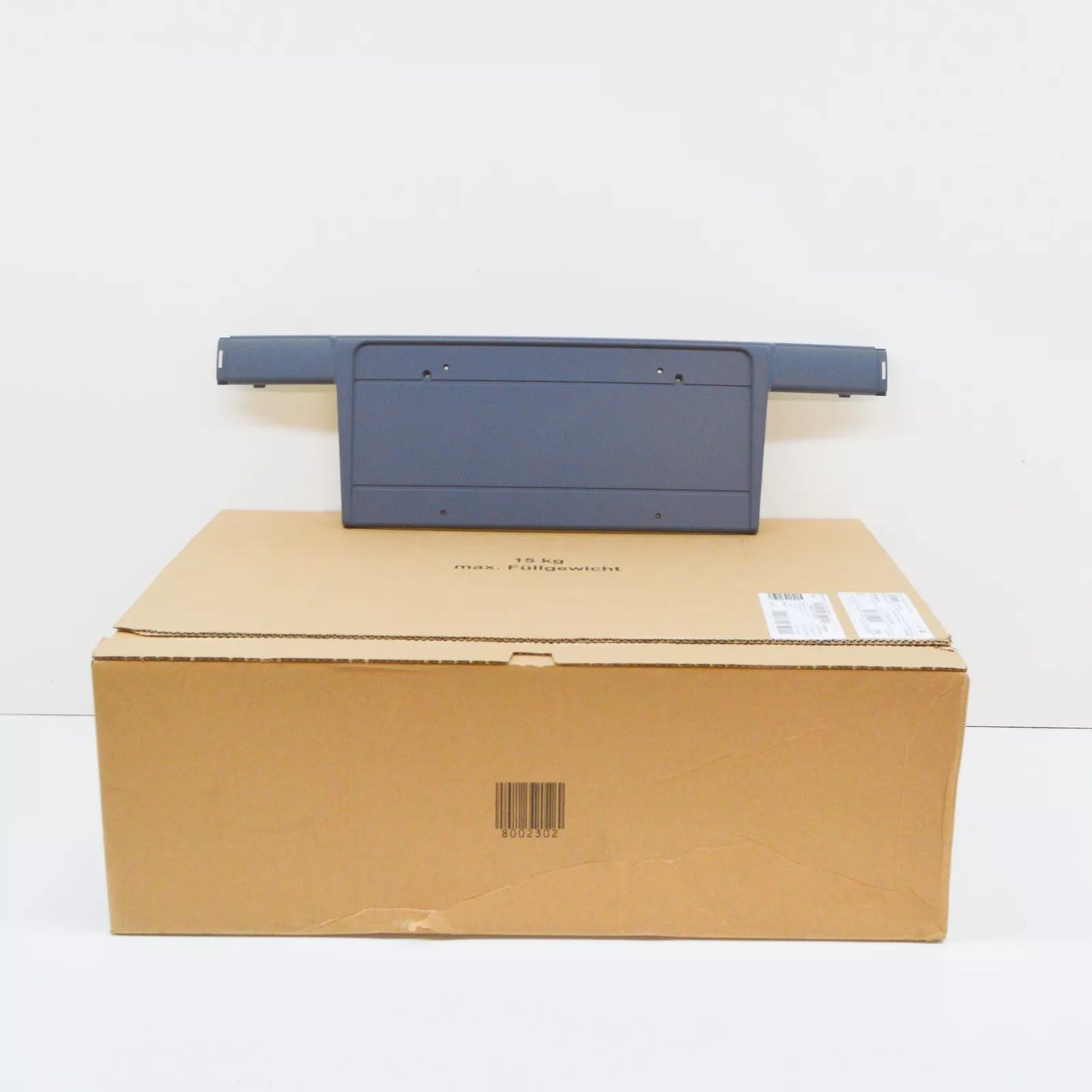 NEW BMW 5 E39 FRONT BUMPER CENTRAL LICENSE PLATE BASE 51117005978 ORIGINAL