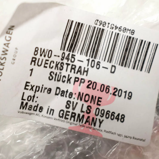 NEW AUDI A4 B9 REAR LIGHT REFLECTOR RIGHT 8W0945106D