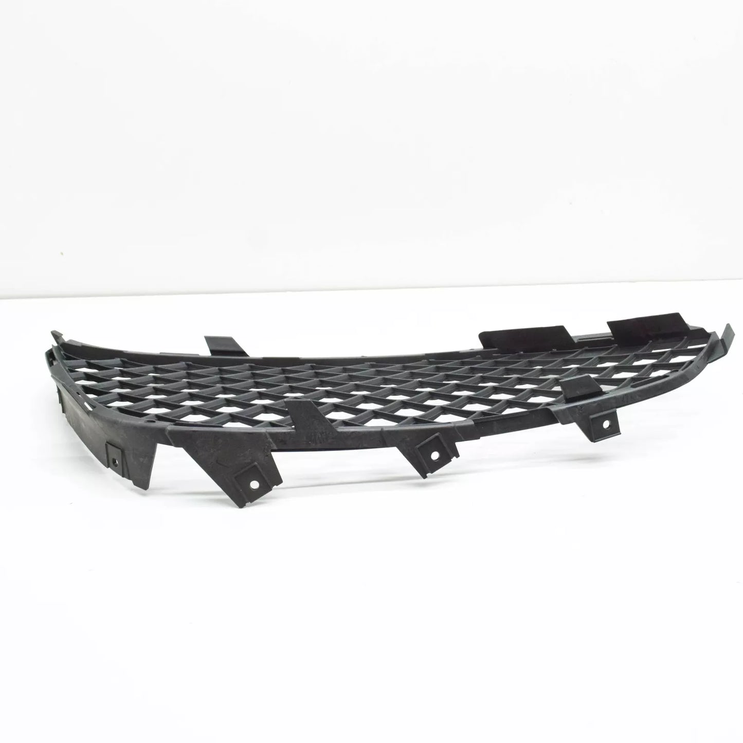 NEW MB CLS C218 FRONT AMG BUMPER RIGHT LOWER GRILLE A2188852622 2015 ORIGINAL