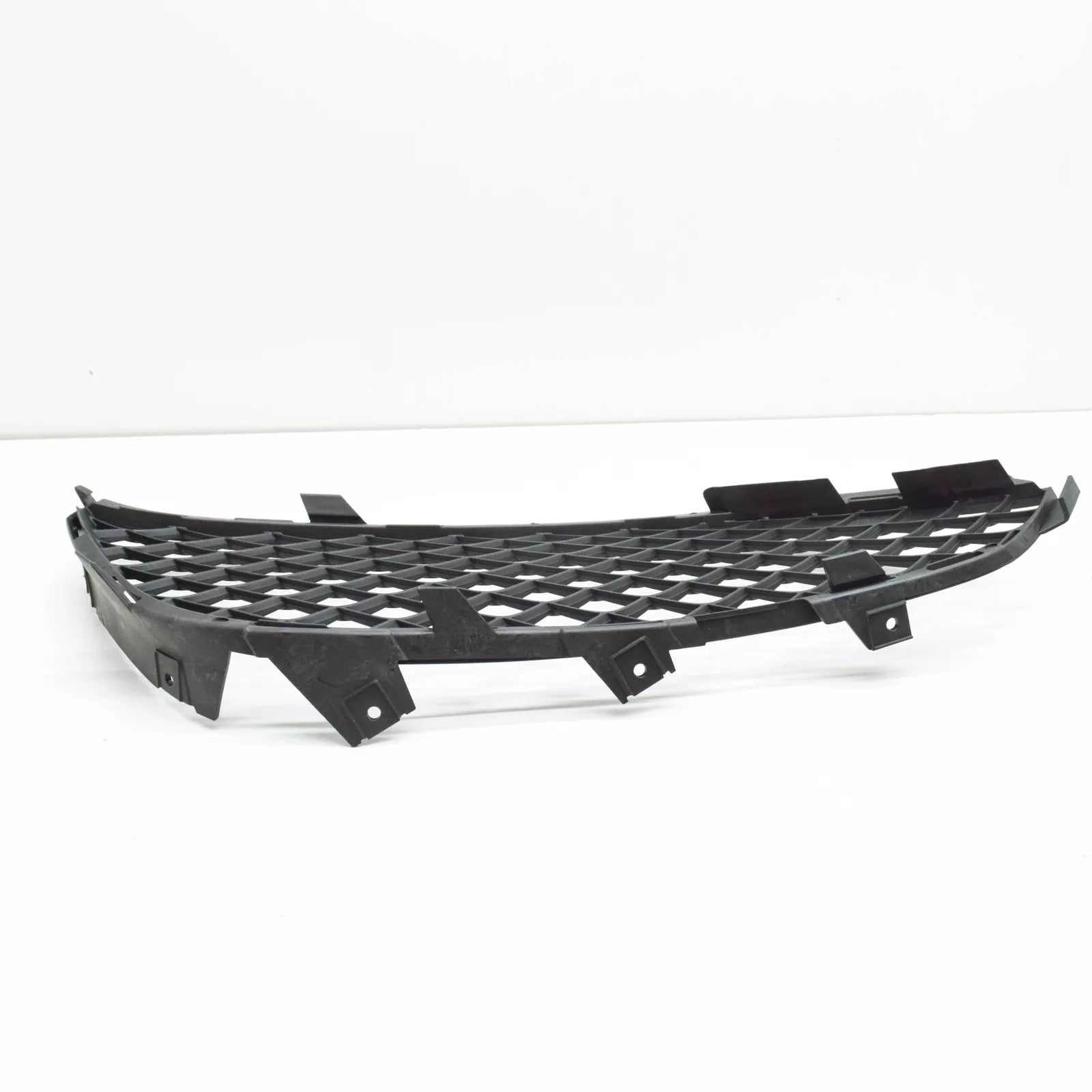 NEW MB CLS C218 FRONT AMG BUMPER RIGHT LOWER GRILLE A2188852622 2015 ORIGINAL