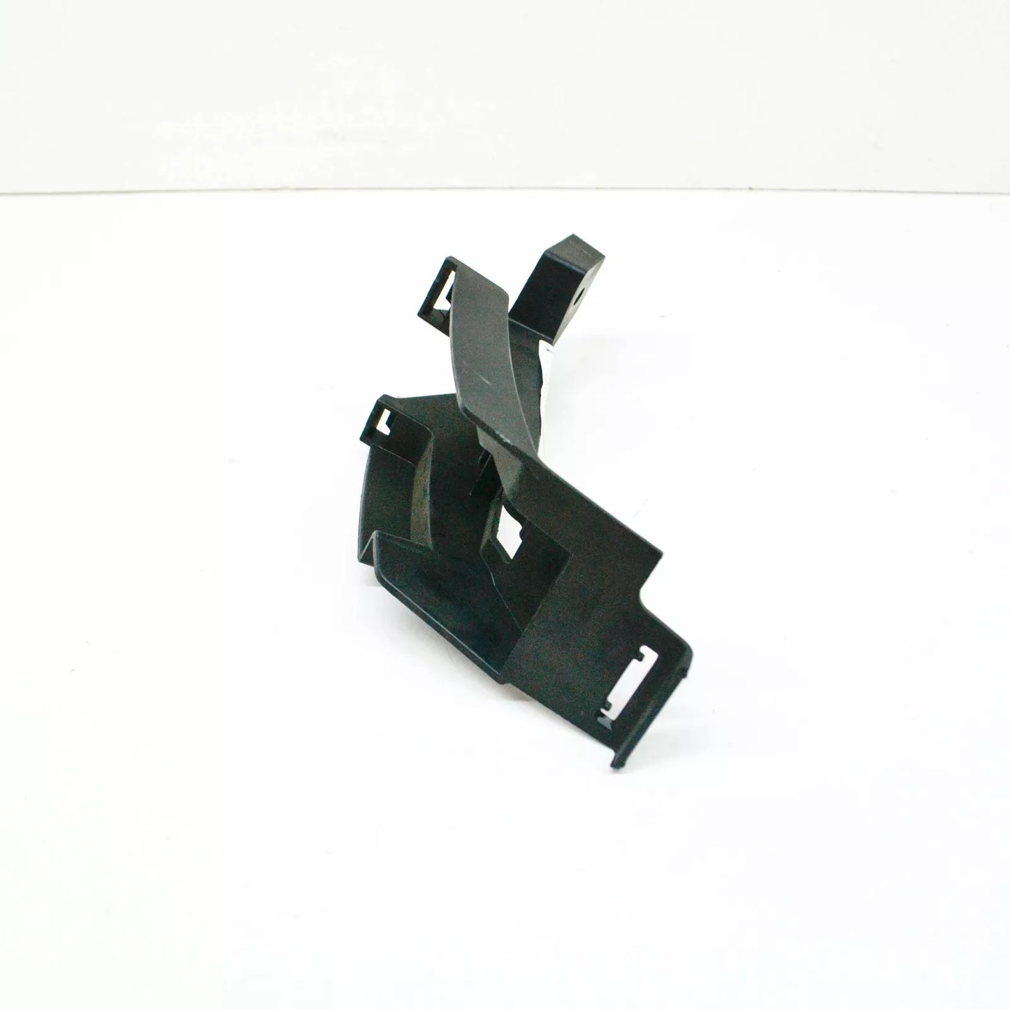NEW MERCEDES-BENZ C W204 REAR LEFT BUMPER BRACKET A2048854814 ORIGINAL