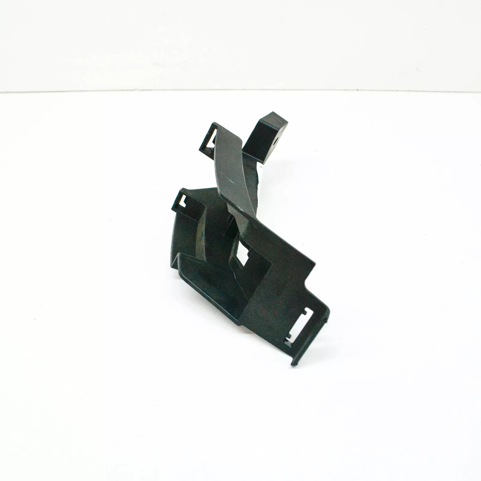 NEW MERCEDES-BENZ C W204 REAR LEFT BUMPER BRACKET A2048854814 ORIGINAL