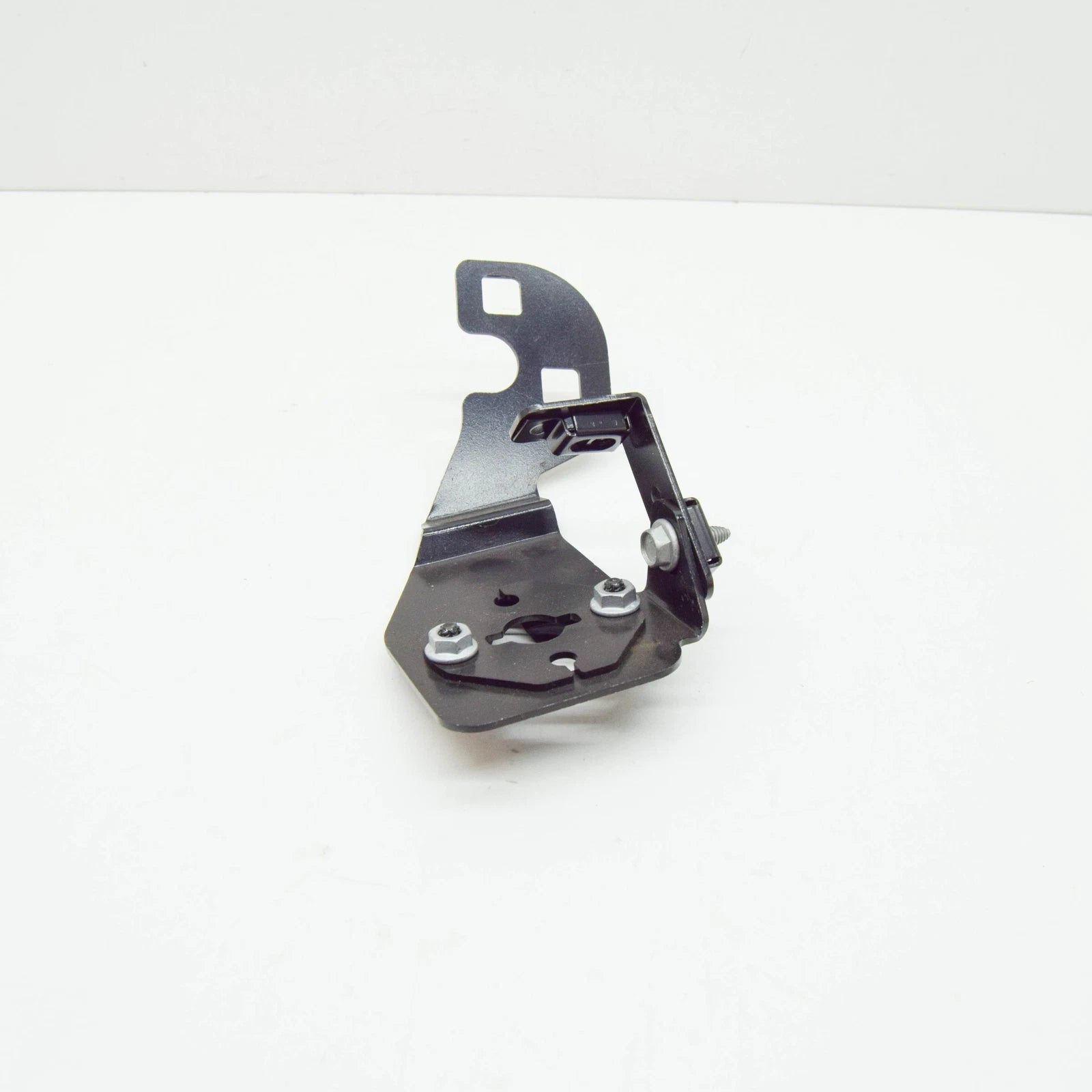 NEW MERCEDES-BENZ E W212 FRONT LEFT FENDER BRACKET A2128100114 ORIGINAL