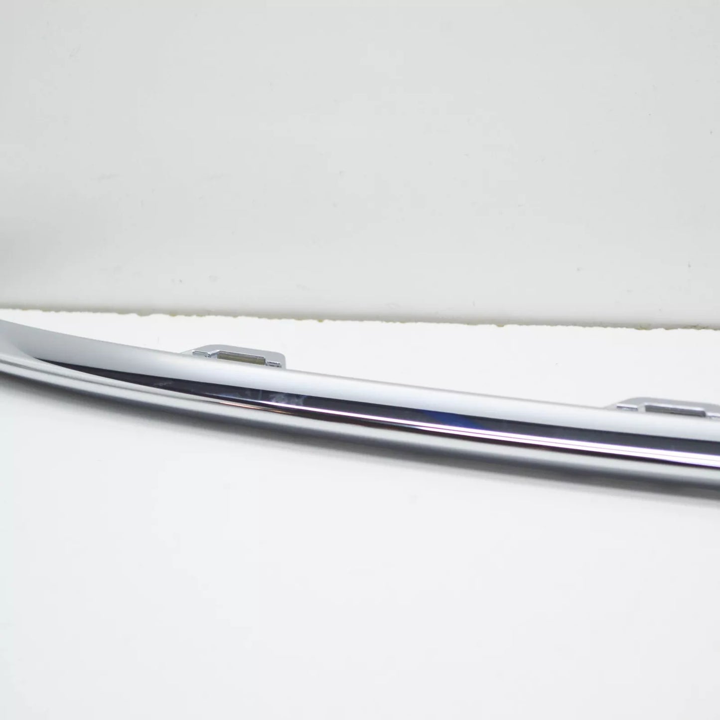 NEW VOLKSWAGEN PASSAT B8 FRONT LEFT BUMPER MOLDING 3G0853253D2ZZ ORIGINAL