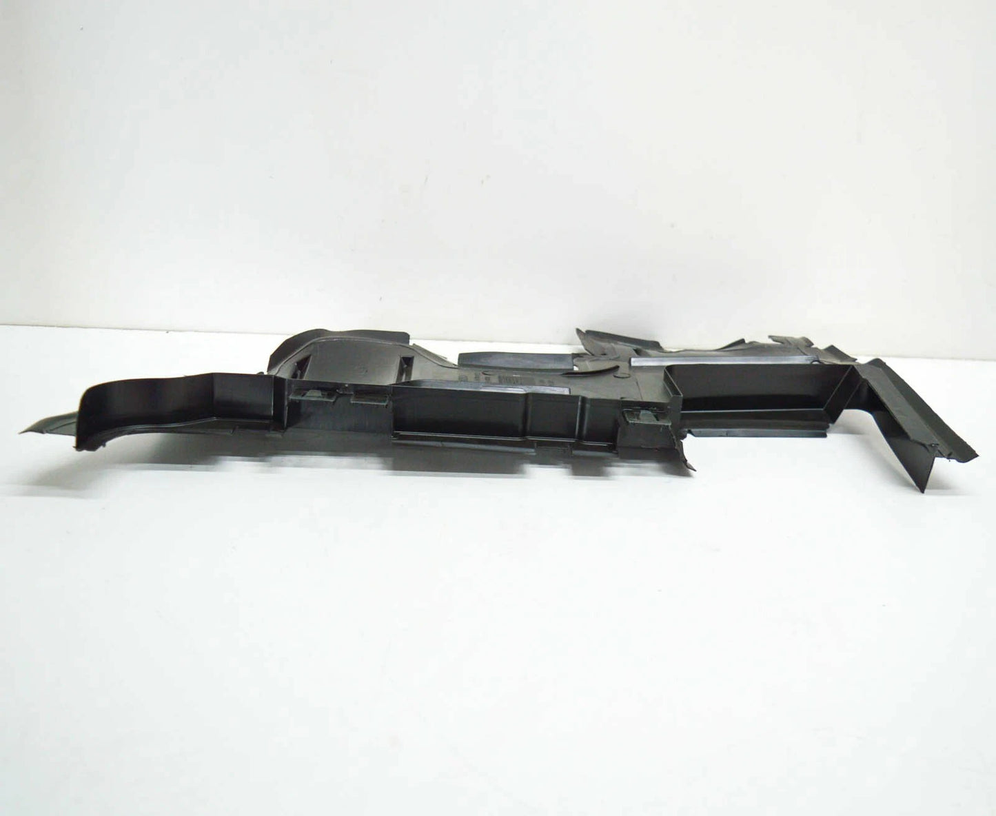 NEW AUDI A6 4G RIGHT RADIATOR AIR DUCT SUPPORT BAFFLE 4G0121284BR ORIGINAL